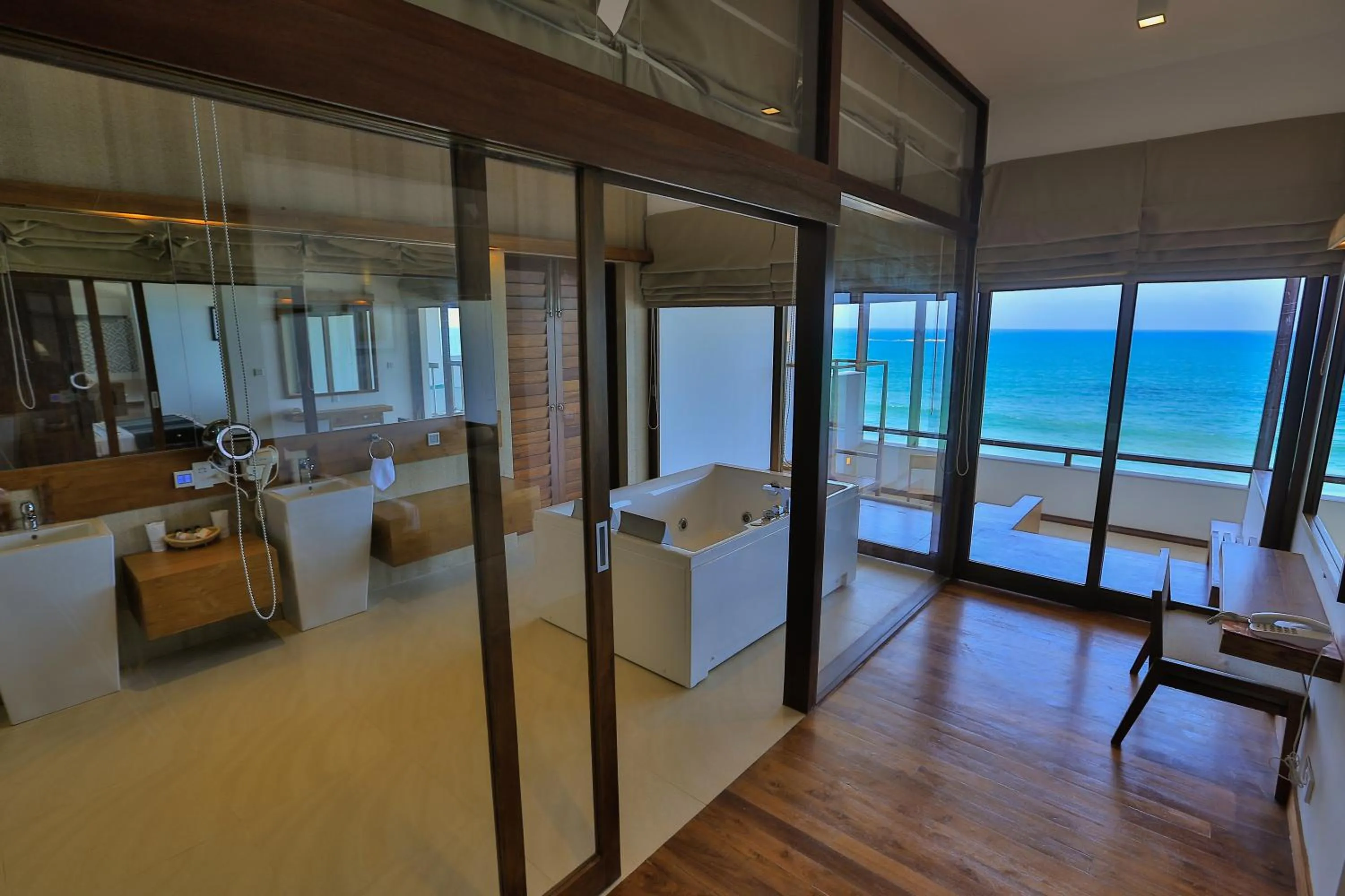Bathroom in Pandanus Beach Resort & Spa