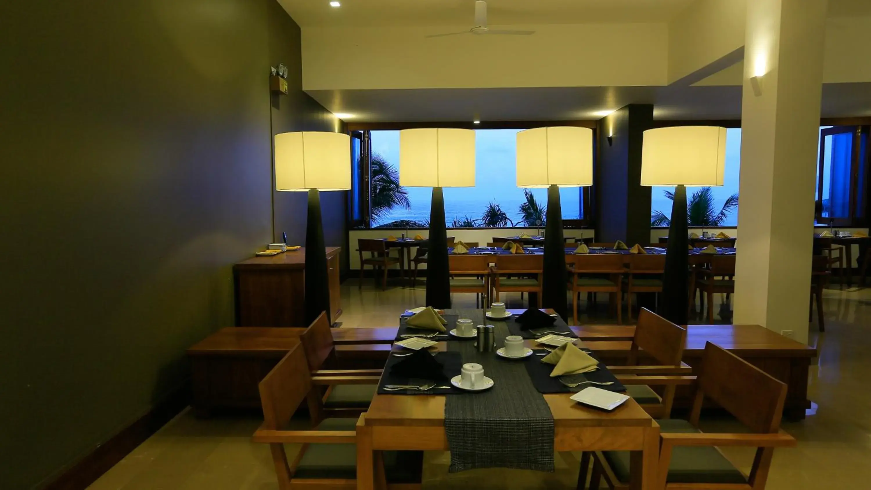 Restaurant/places to eat in Pandanus Beach Resort & Spa Restaurant/places to eat in Pandanus Beach Resort & Spa