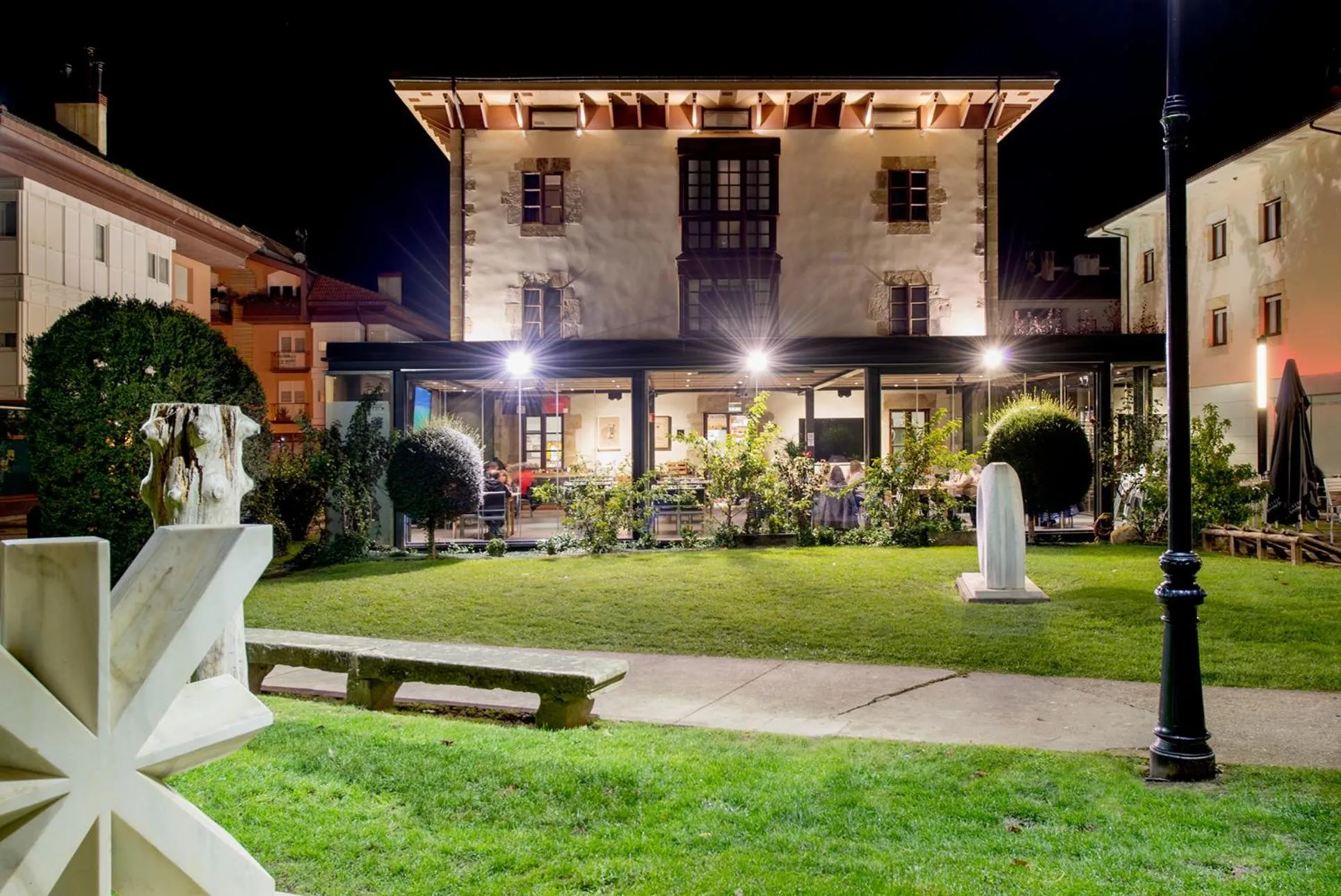 Night in La Casa del Patrón