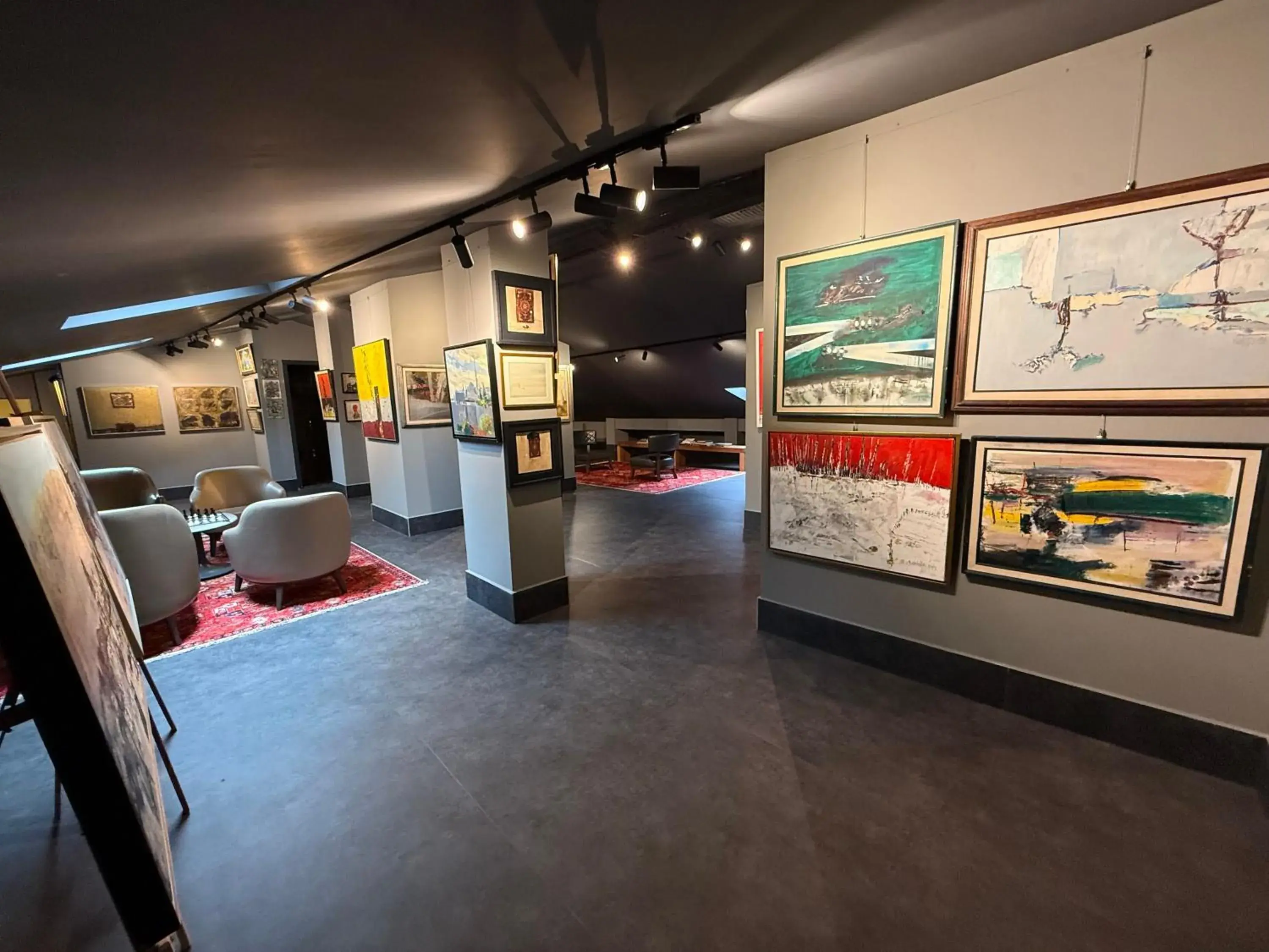 Property building in Marius Hotel Property building in Marius Hotel