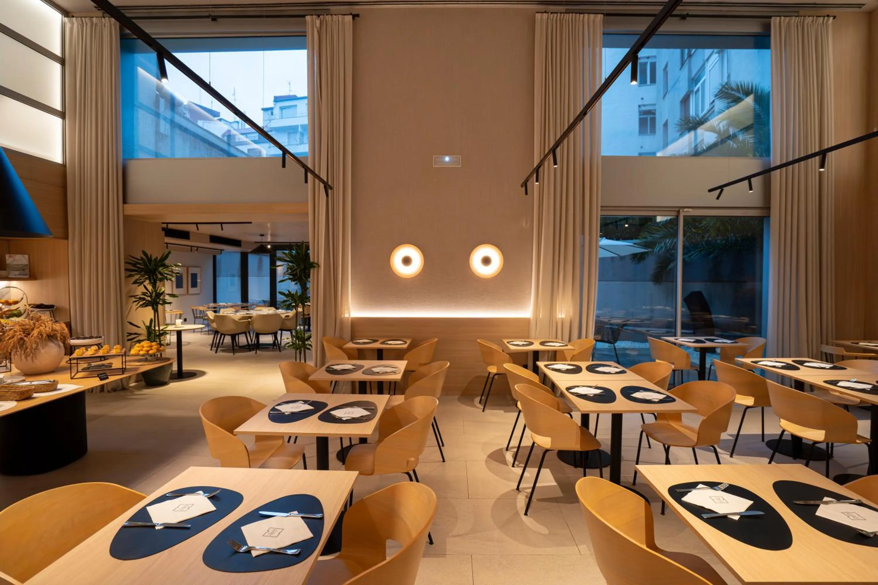 Restaurant/places to eat in Hotel Zenit Bilbao
