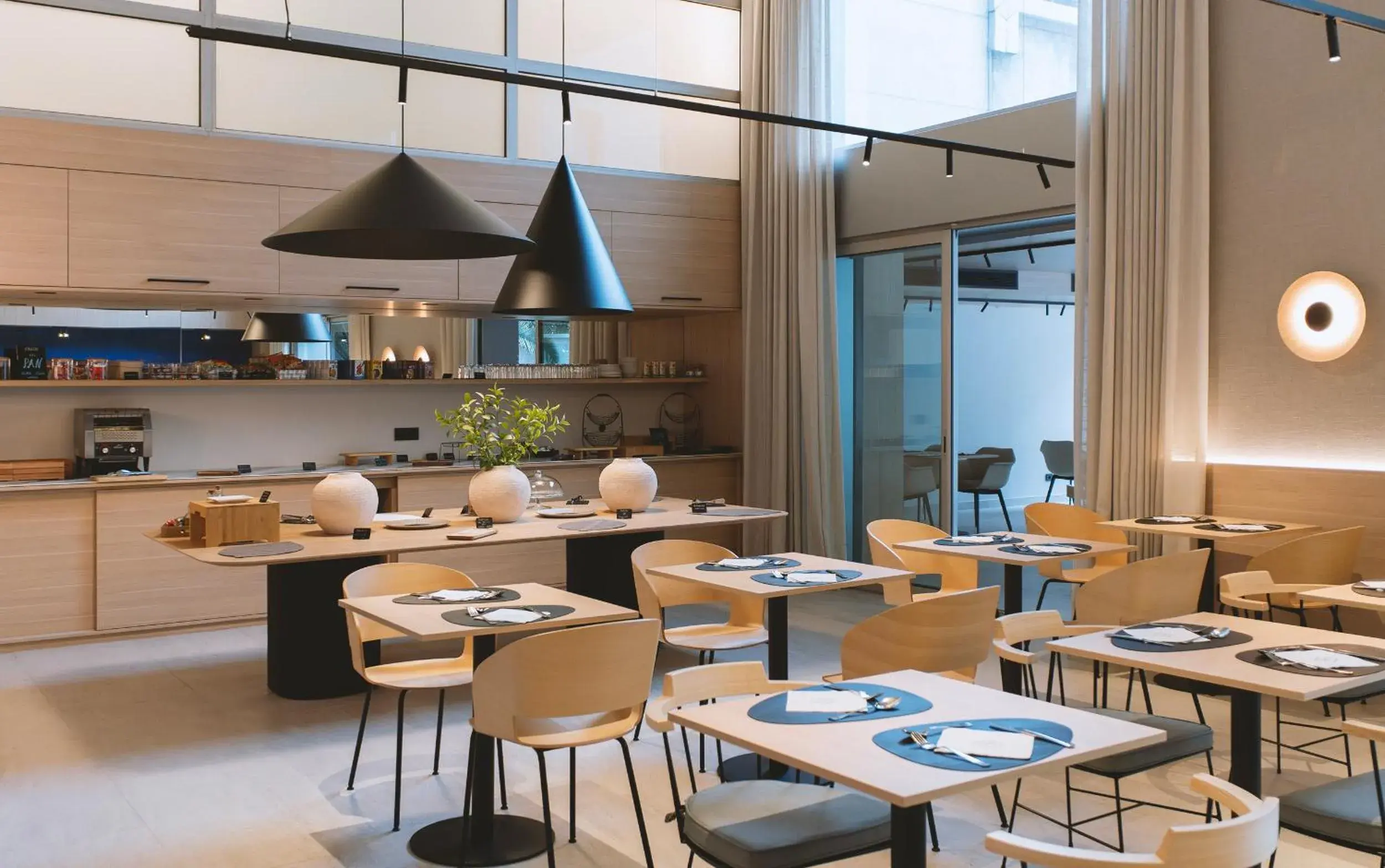 Restaurant/places to eat in Hotel Zenit Bilbao Restaurant/places to eat in Hotel Zenit Bilbao