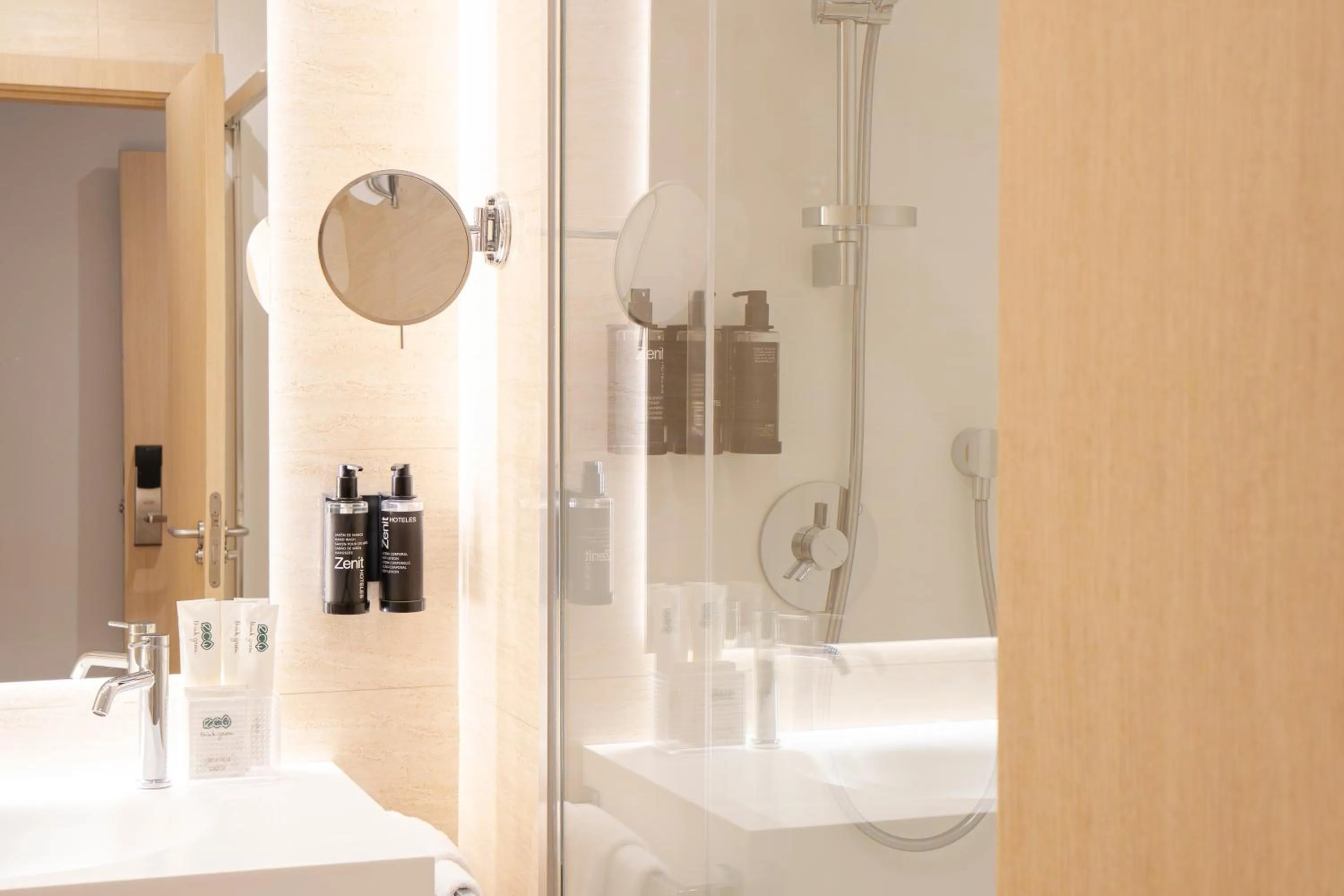 Bathroom in Hotel Zenit Bilbao