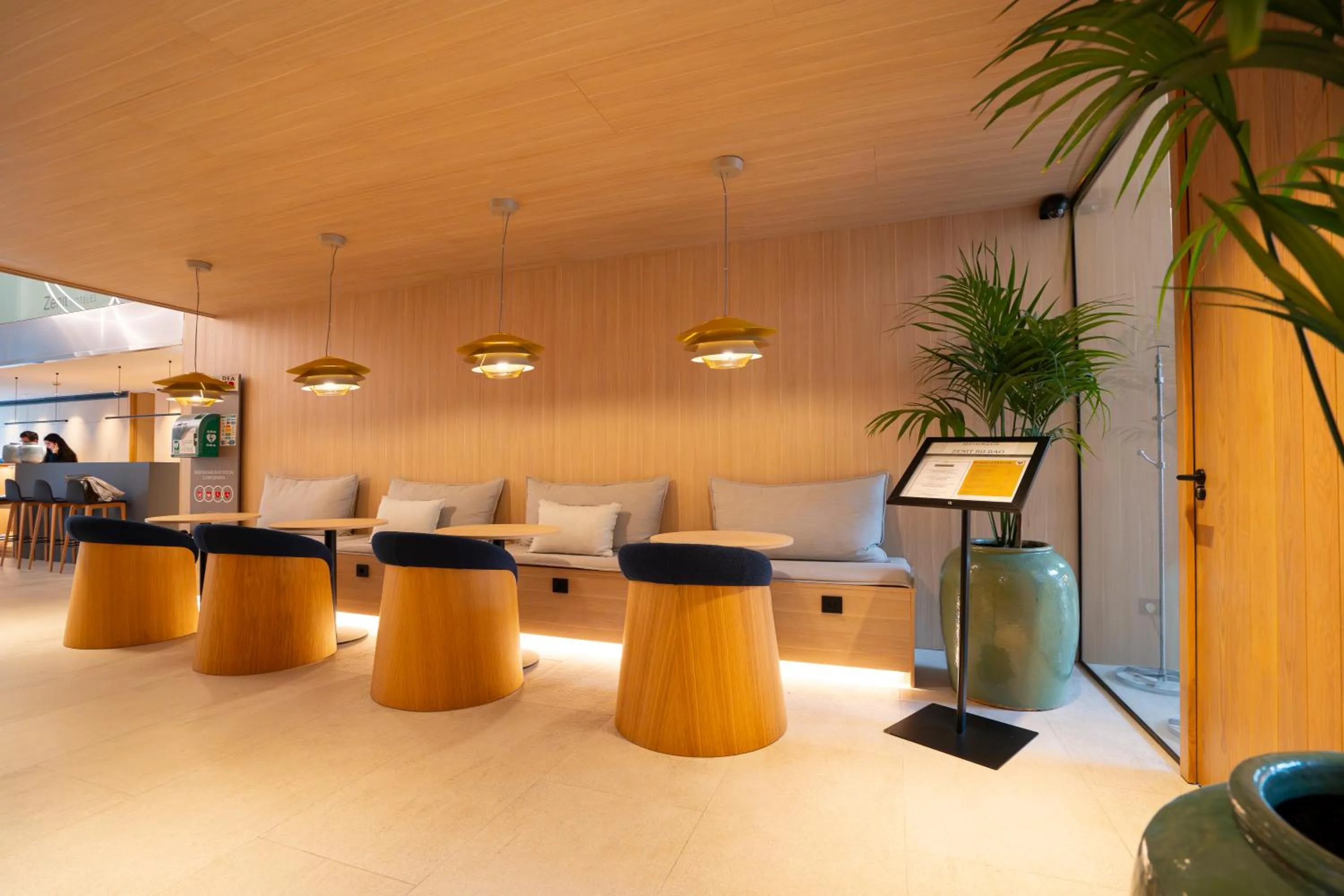 Living room in Hotel Zenit Bilbao