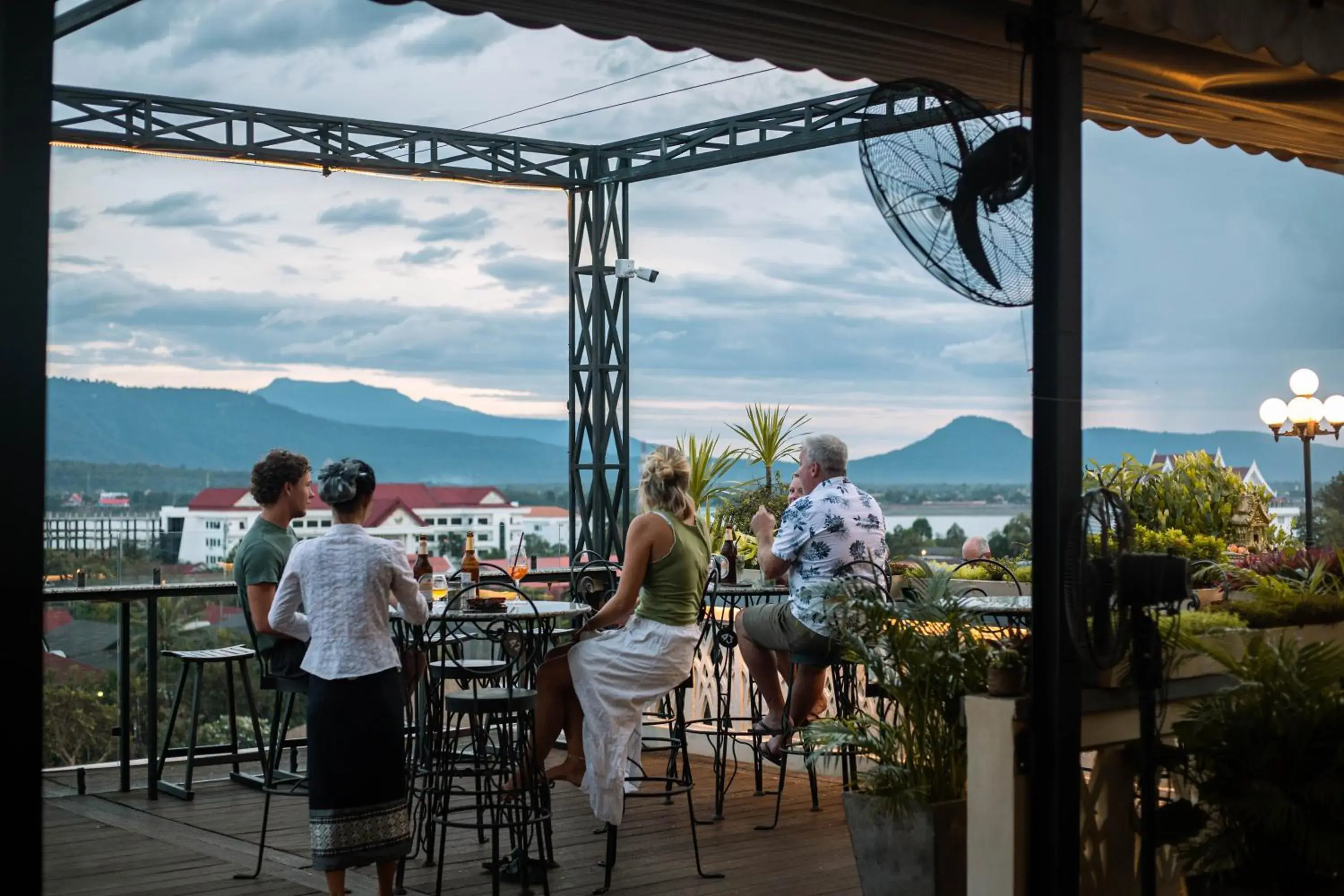 Restaurant/places to eat in Pakse hotel & Restaurant Restaurant/places to eat in Pakse hotel & Restaurant