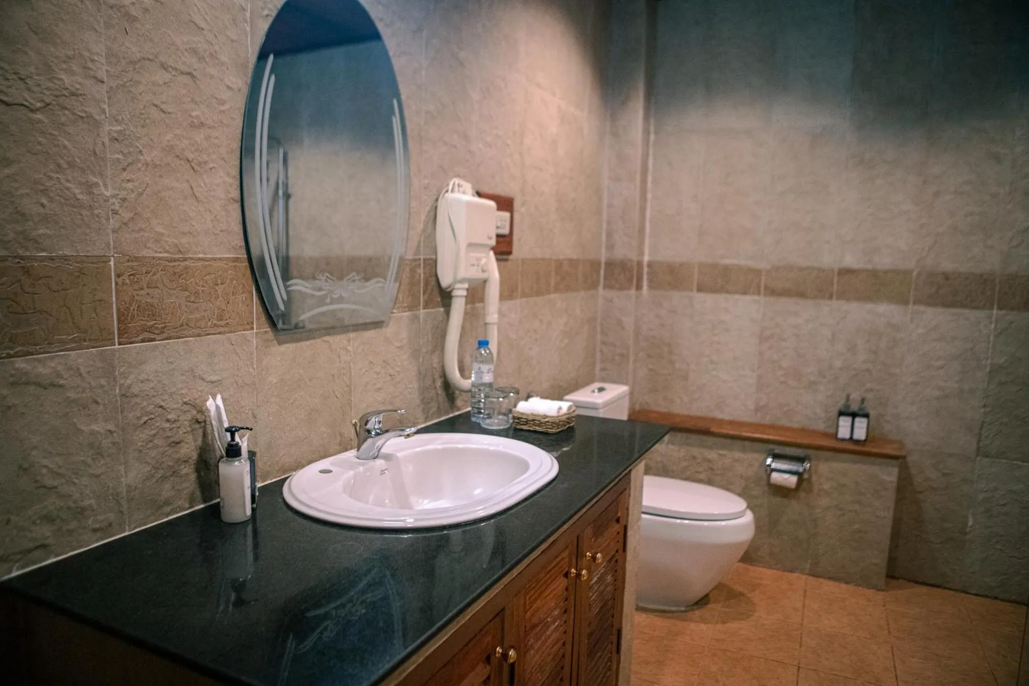 Shower in Pakse hotel & Restaurant