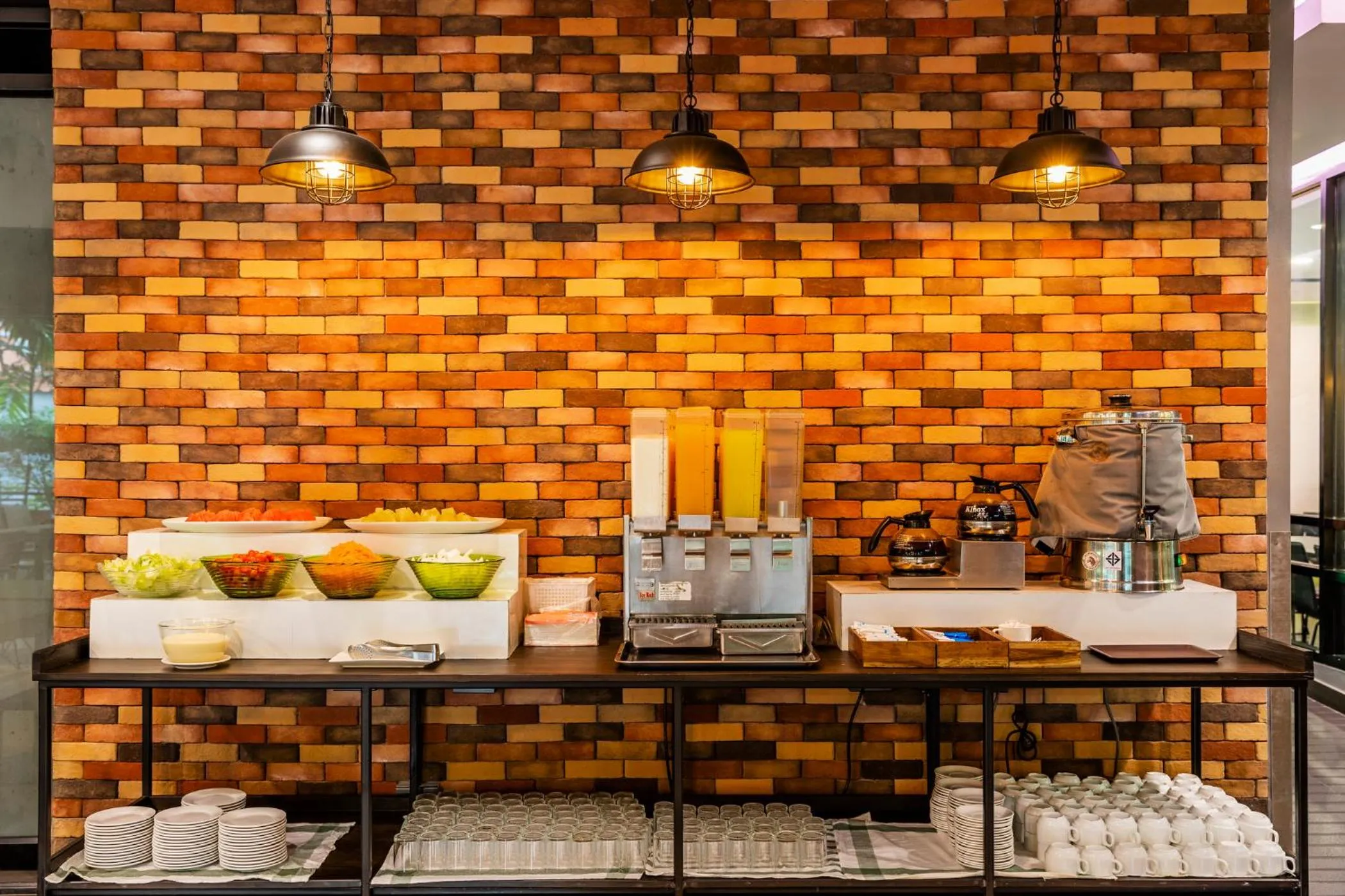 Coffee/tea facilities in Livotel Hotel Lat Phrao Bangkok