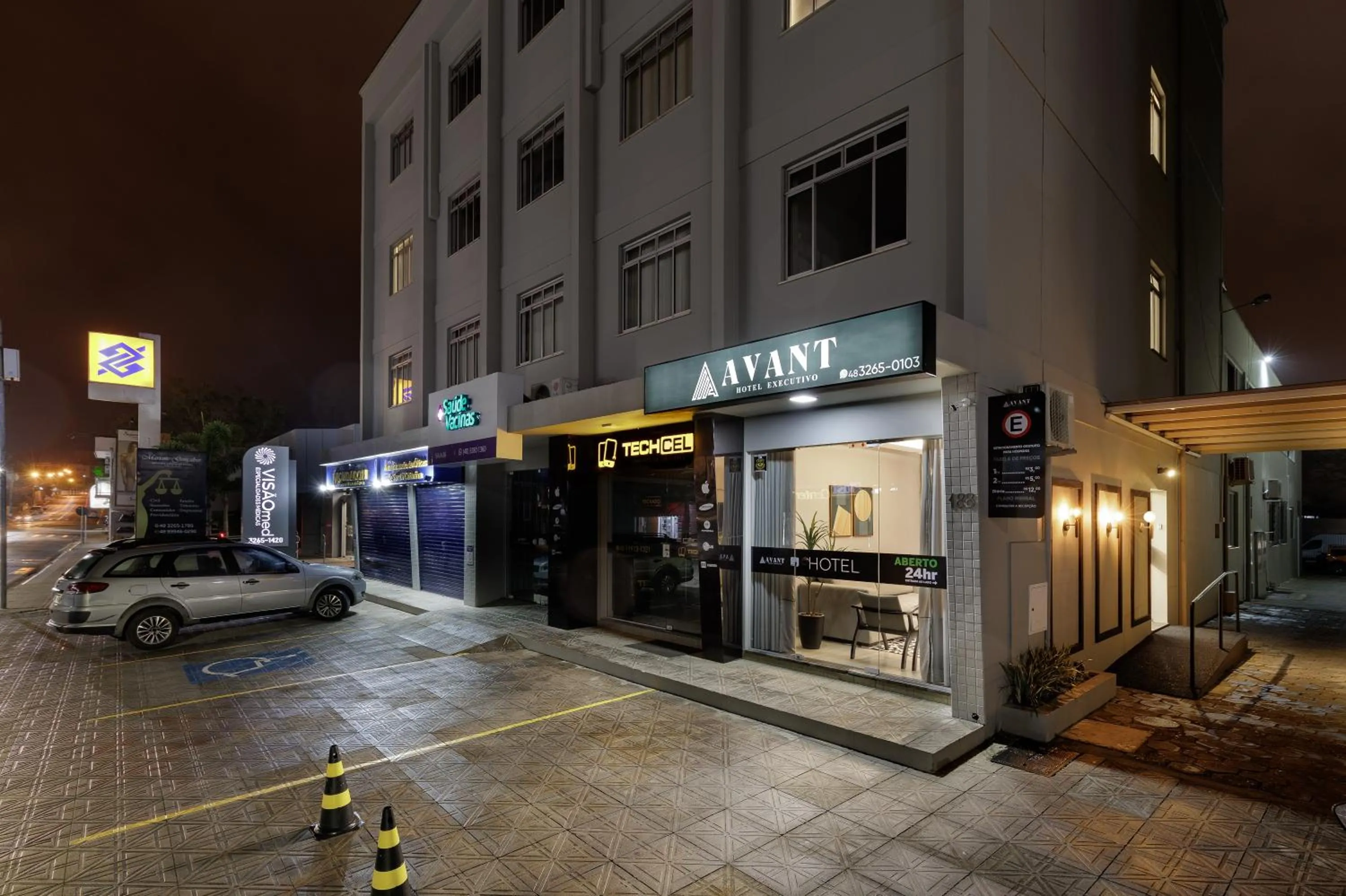 Avant Hotel - Centro da cidade - Melhor localização - 10min de Nova Trento