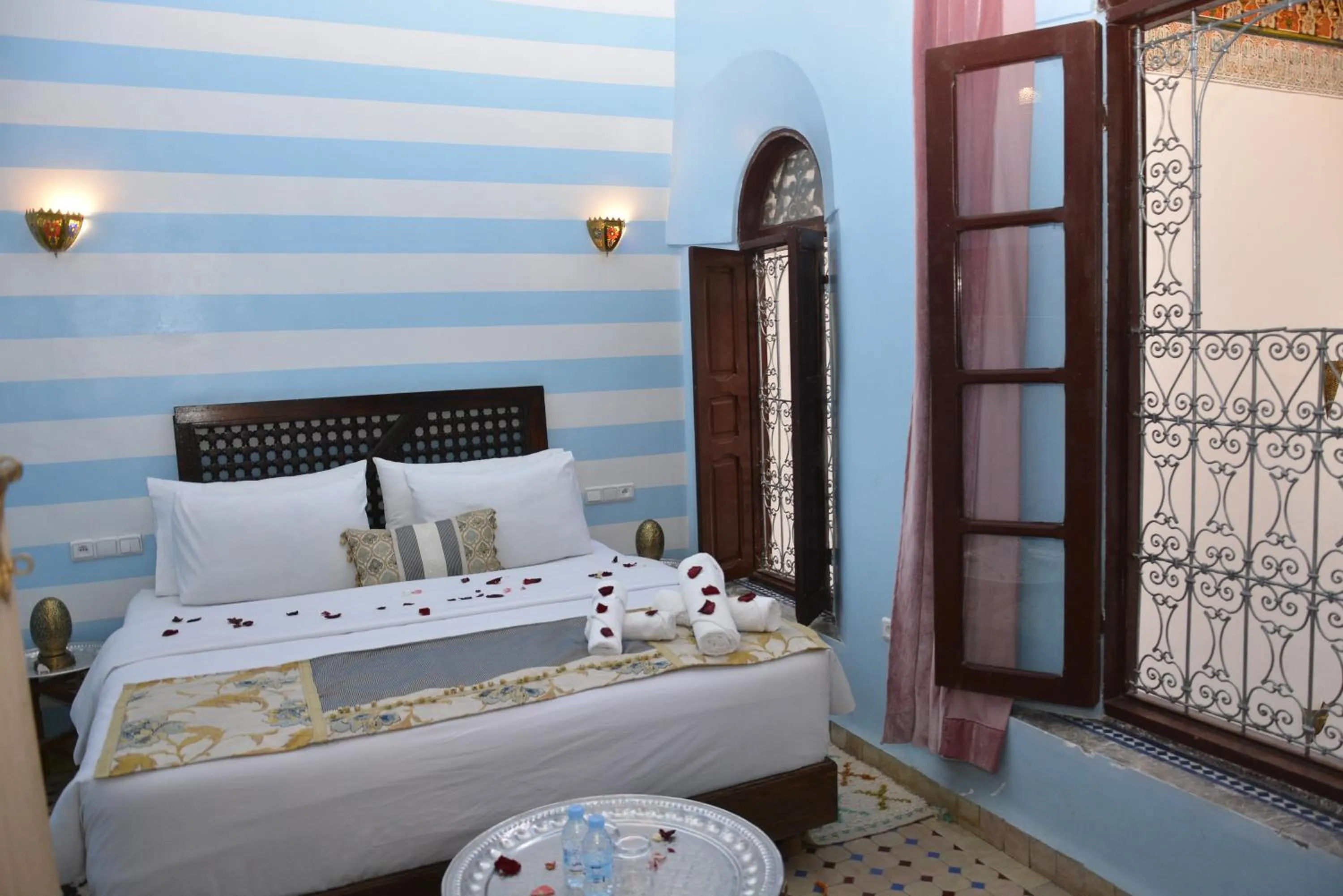 Bed in Riad Fes Colors & SPA - Family Lodging