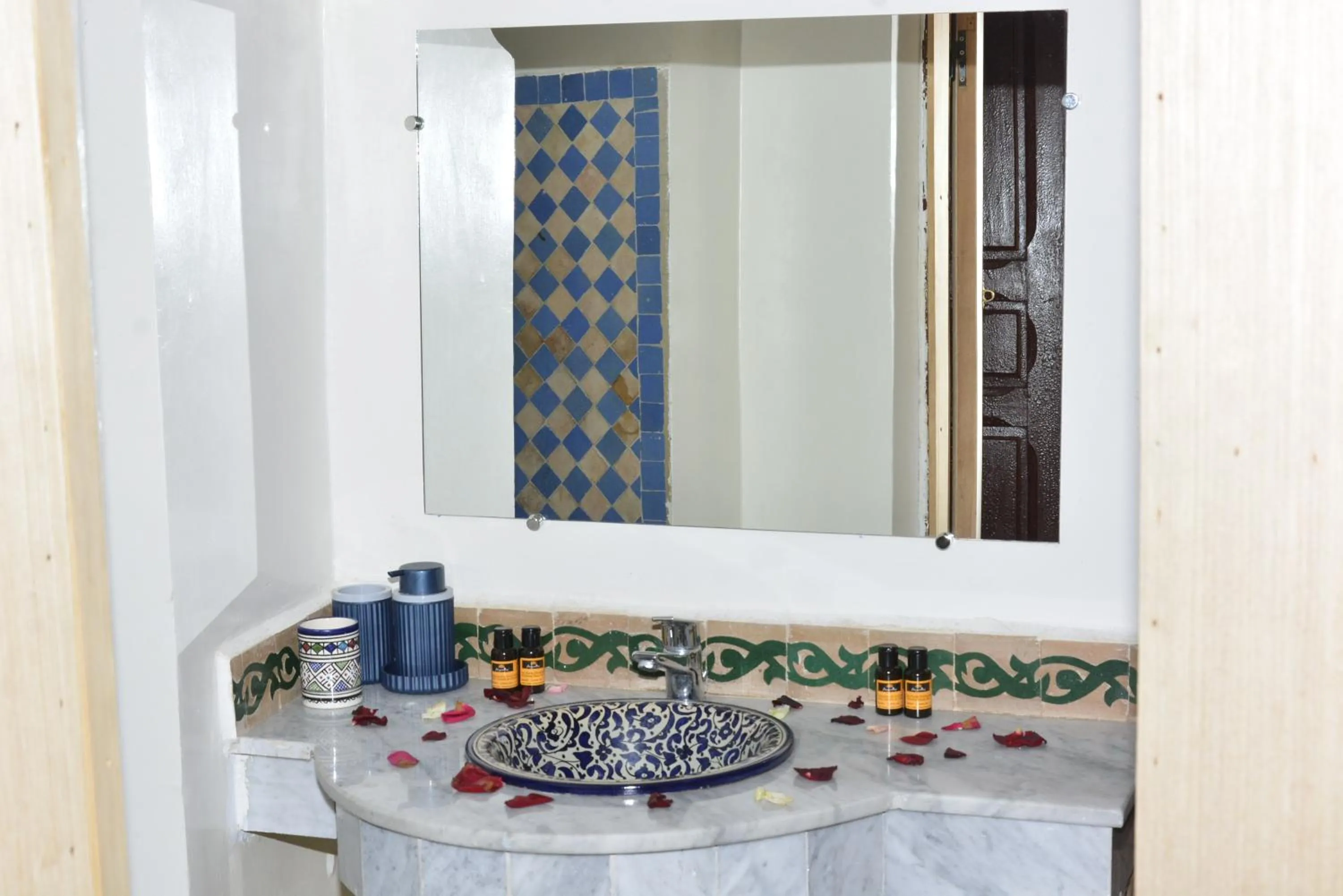 Riad Fes Colors & SPA - Family Lodging