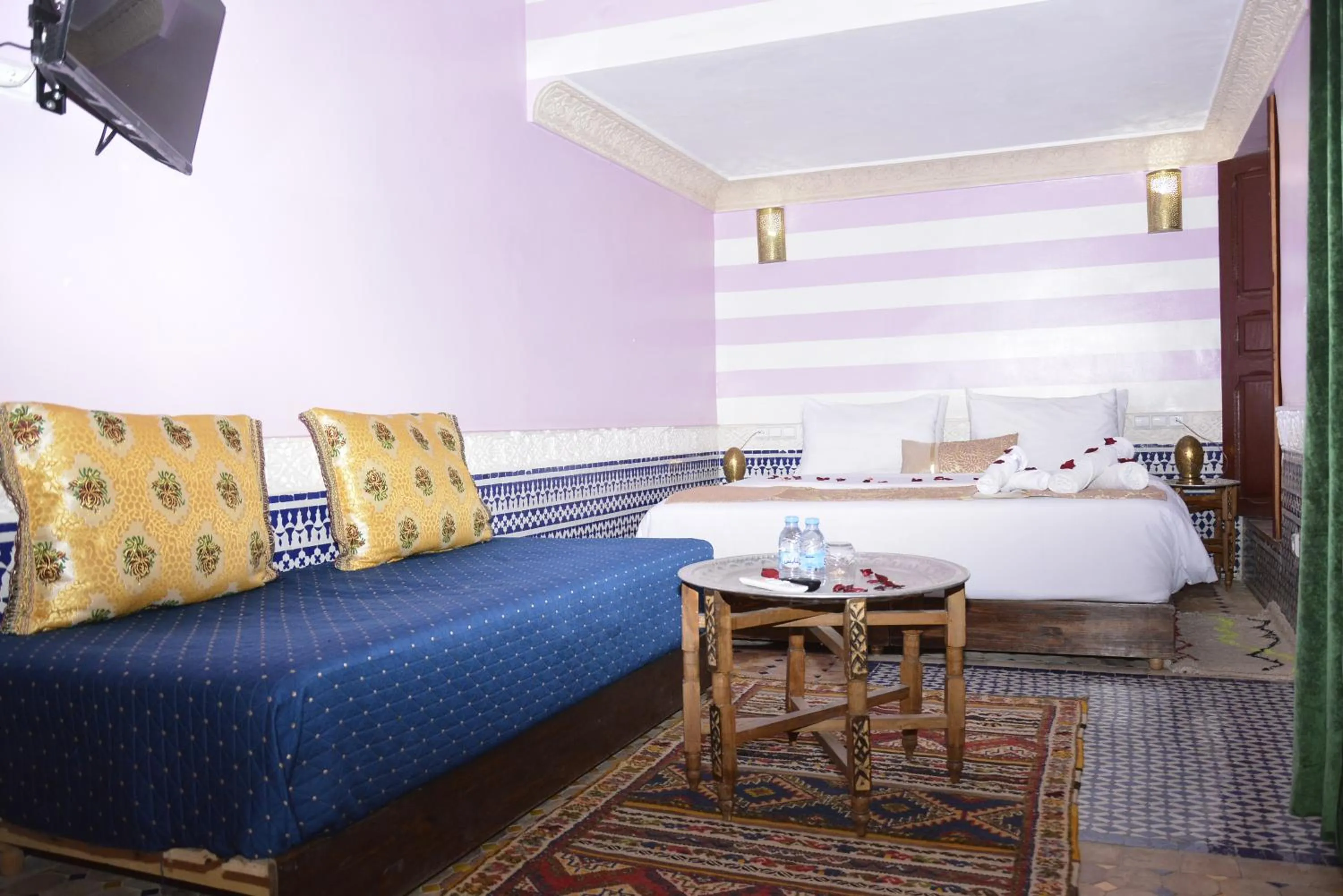 Bed in Riad Fes Colors & SPA - Family Lodging