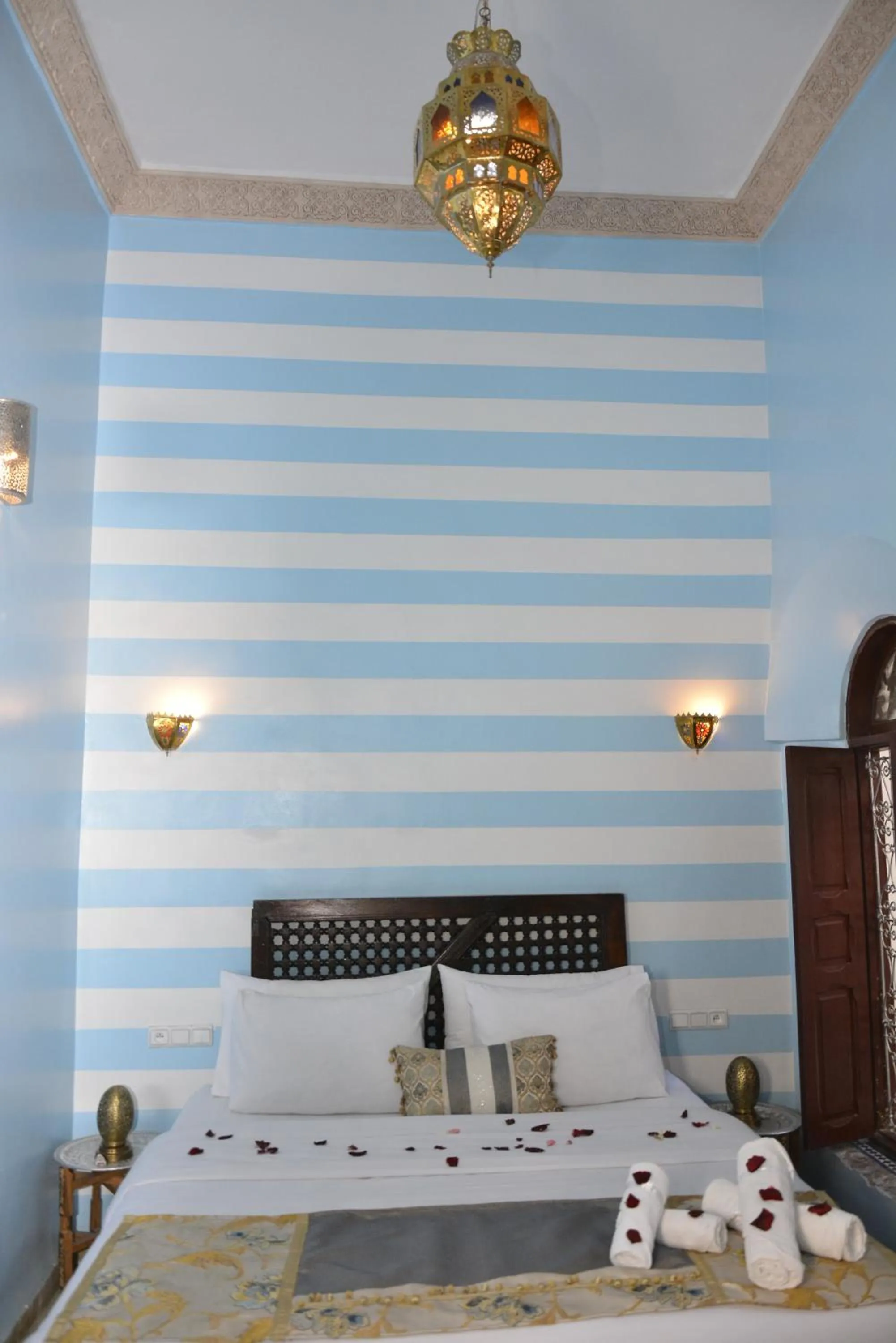 Bed in Riad Fes Colors & SPA - Family Lodging