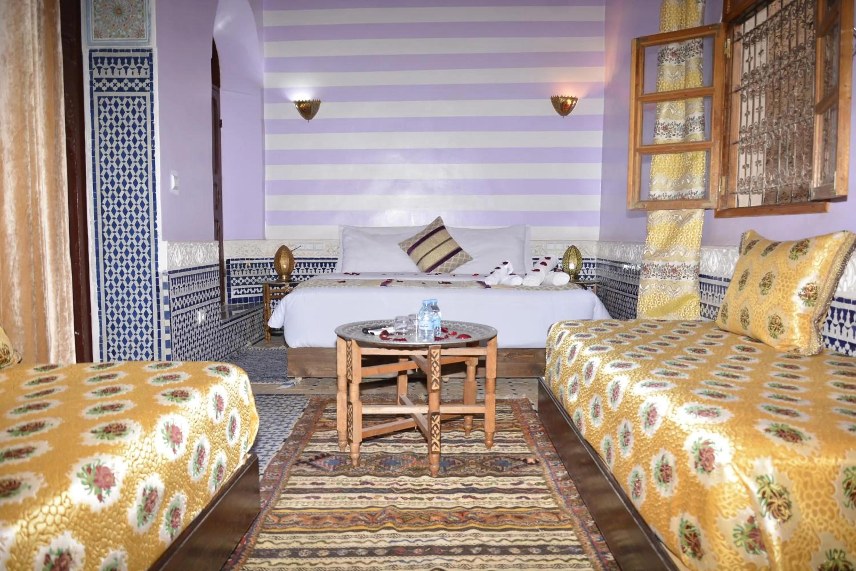 Bed in Riad Fes Colors & SPA - Family Lodging