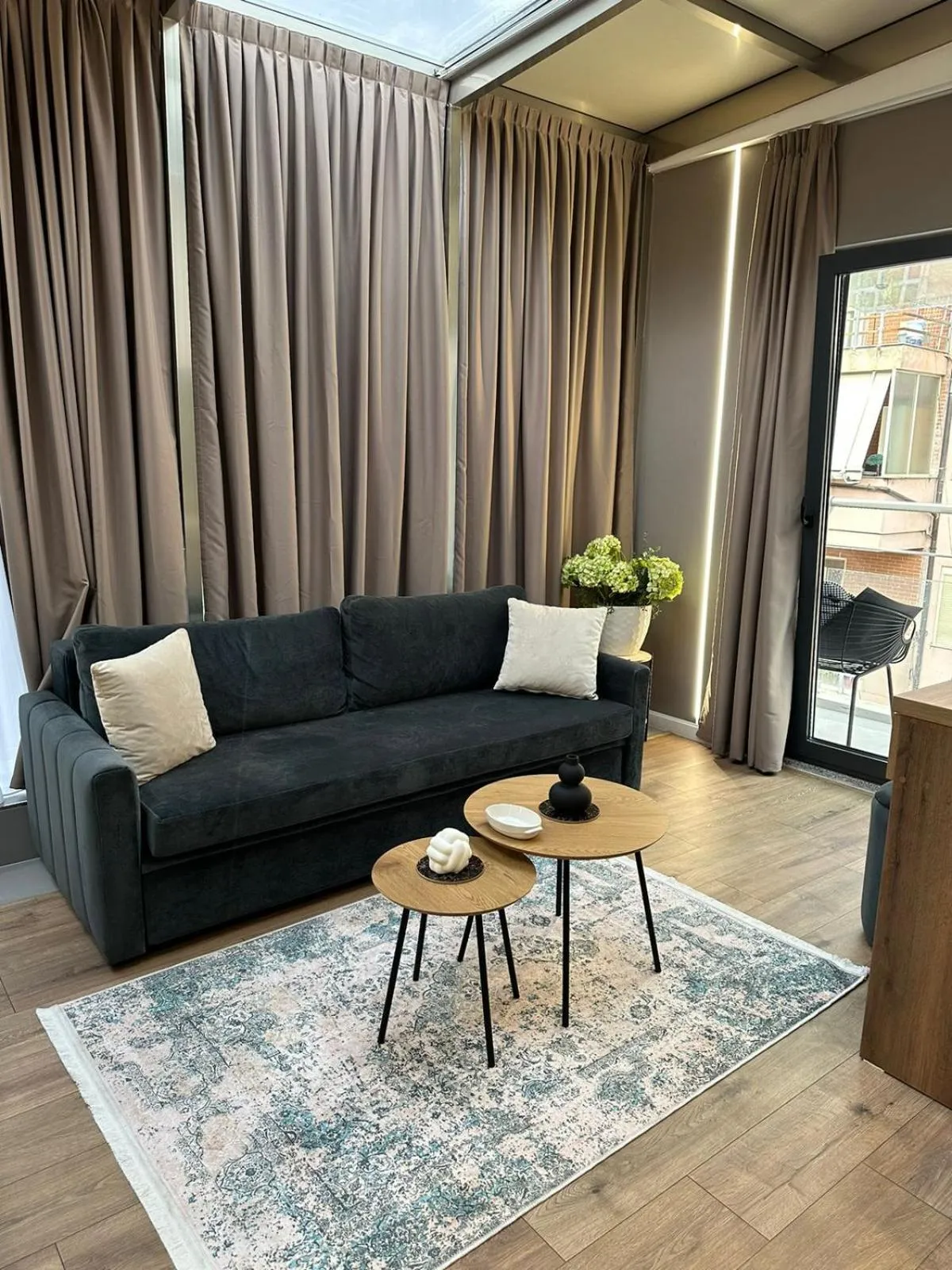 Seating area in Hotel Vila Verde City Center