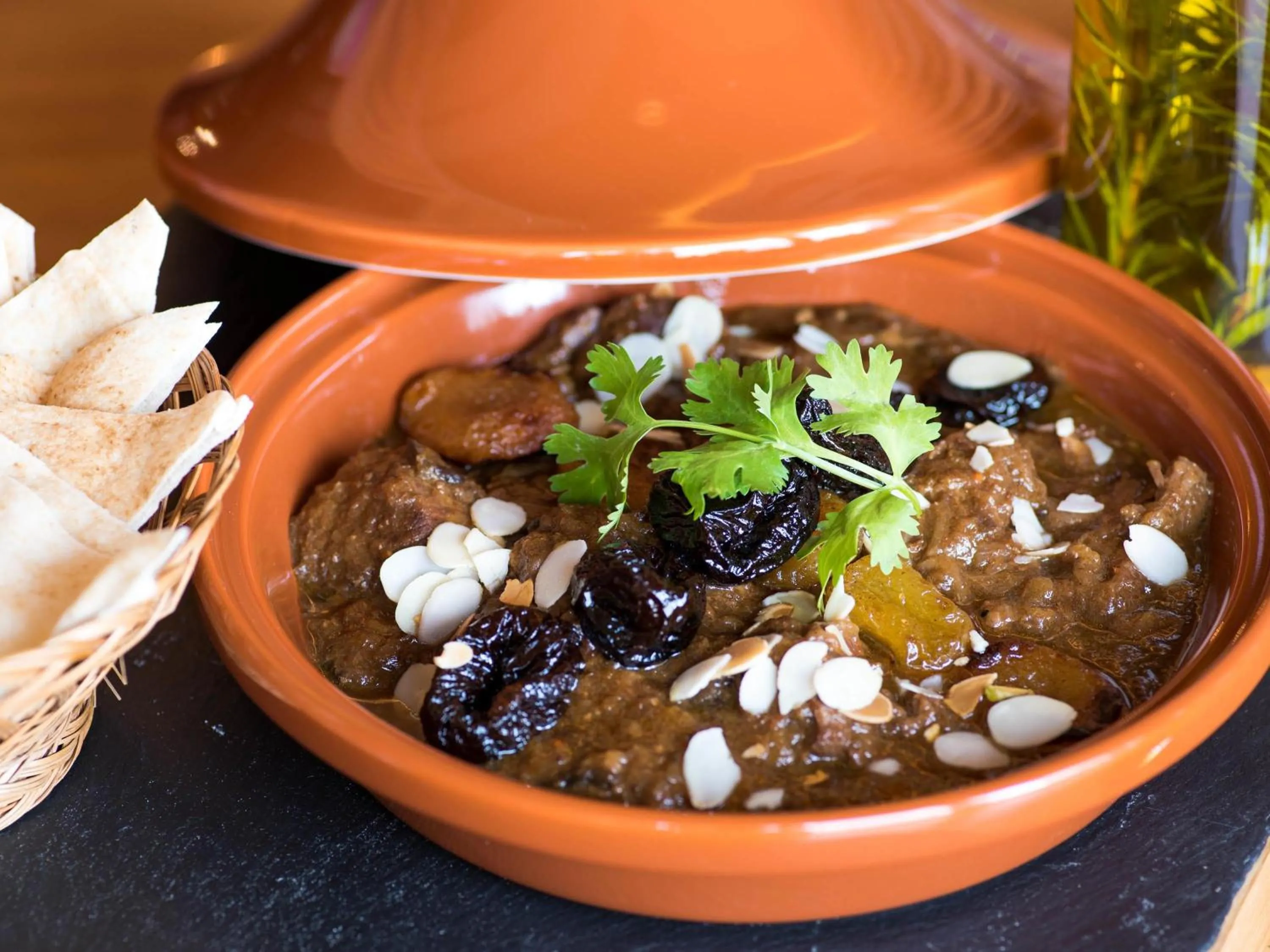 Restaurant/places to eat in Ibis Fujairah