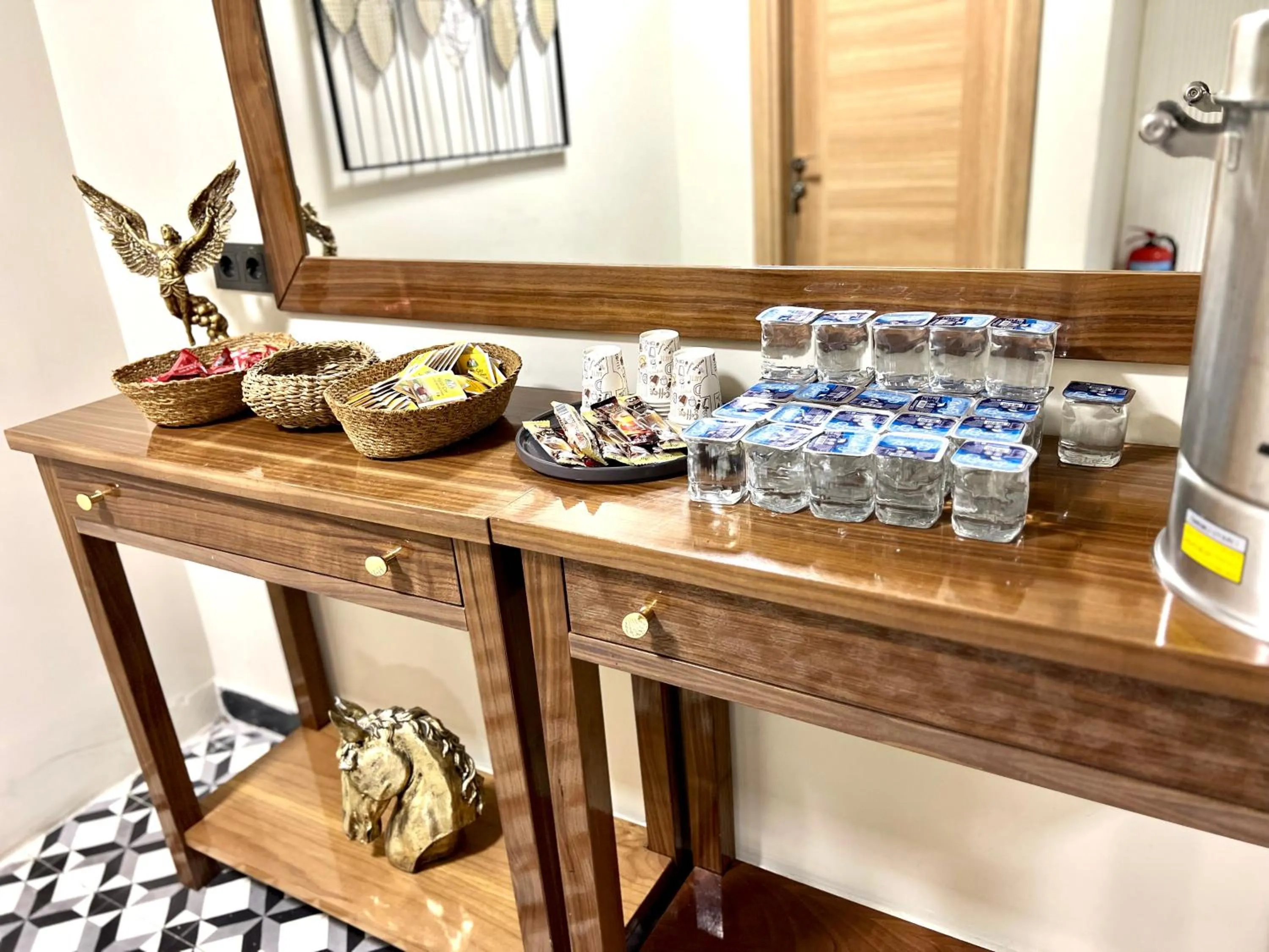 Lobby or reception in Beşiktaş Guest House