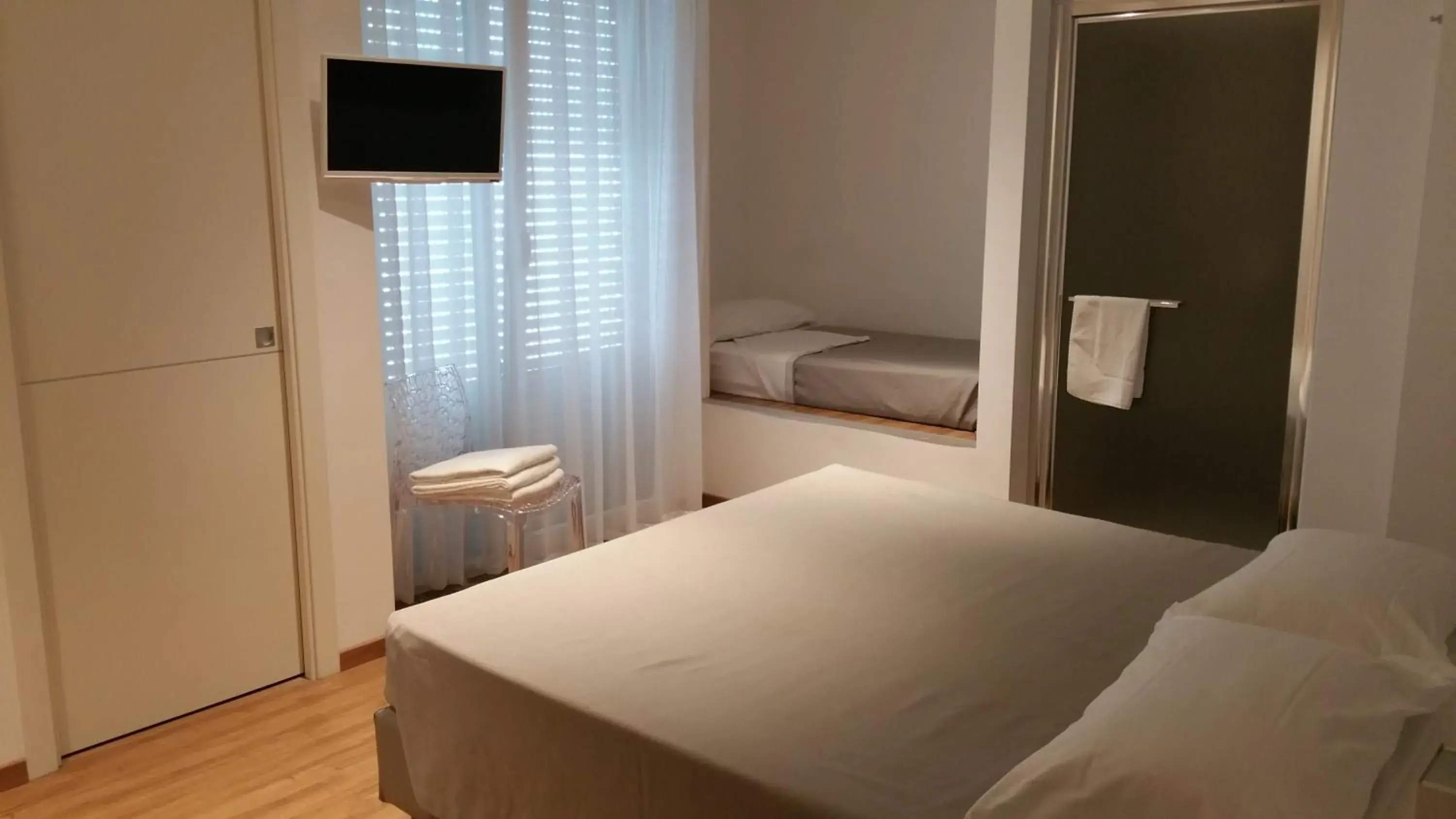 Day, Bed in Hotel Atlas Day, Bed in Hotel Atlas