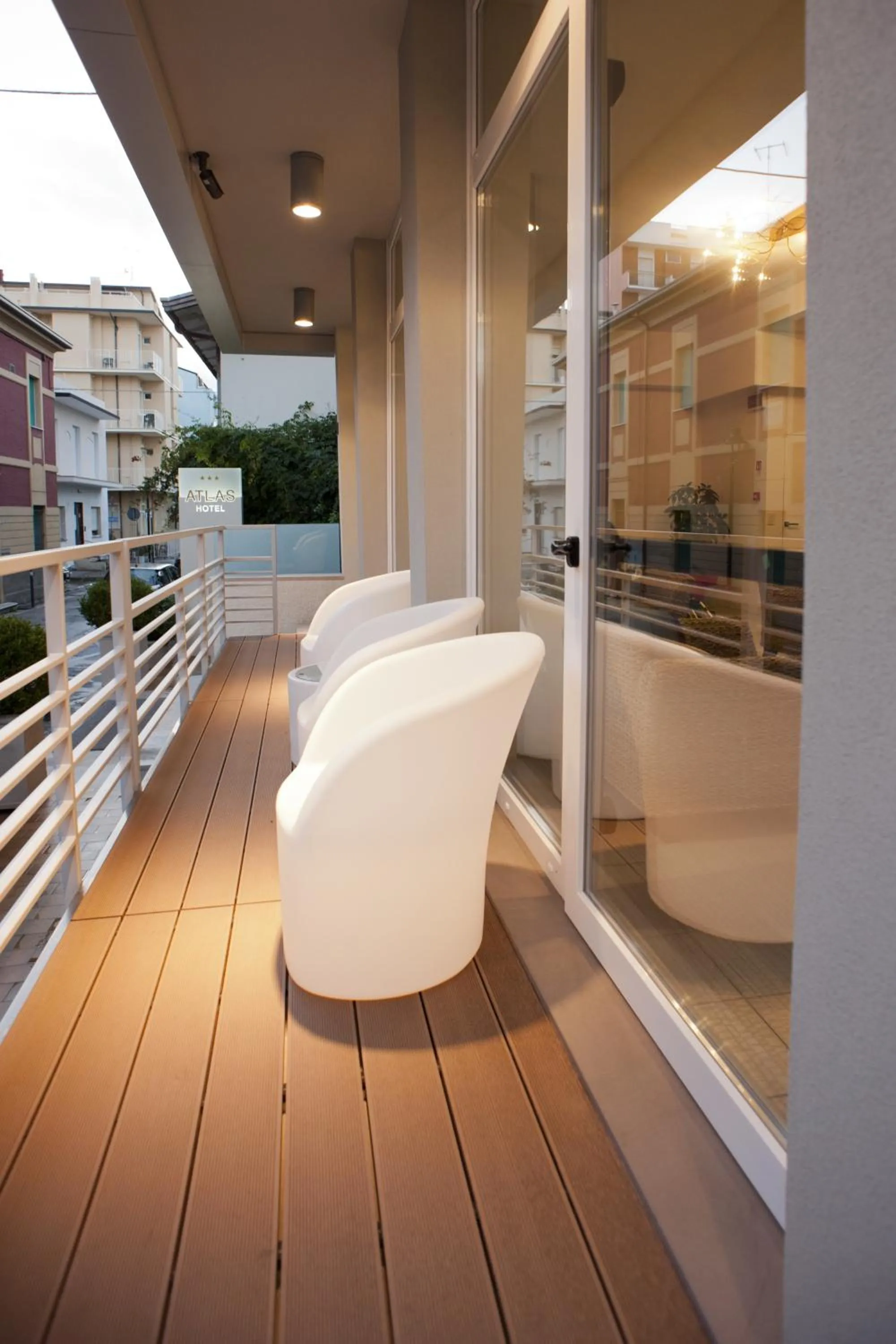 Seating area in Hotel Atlas