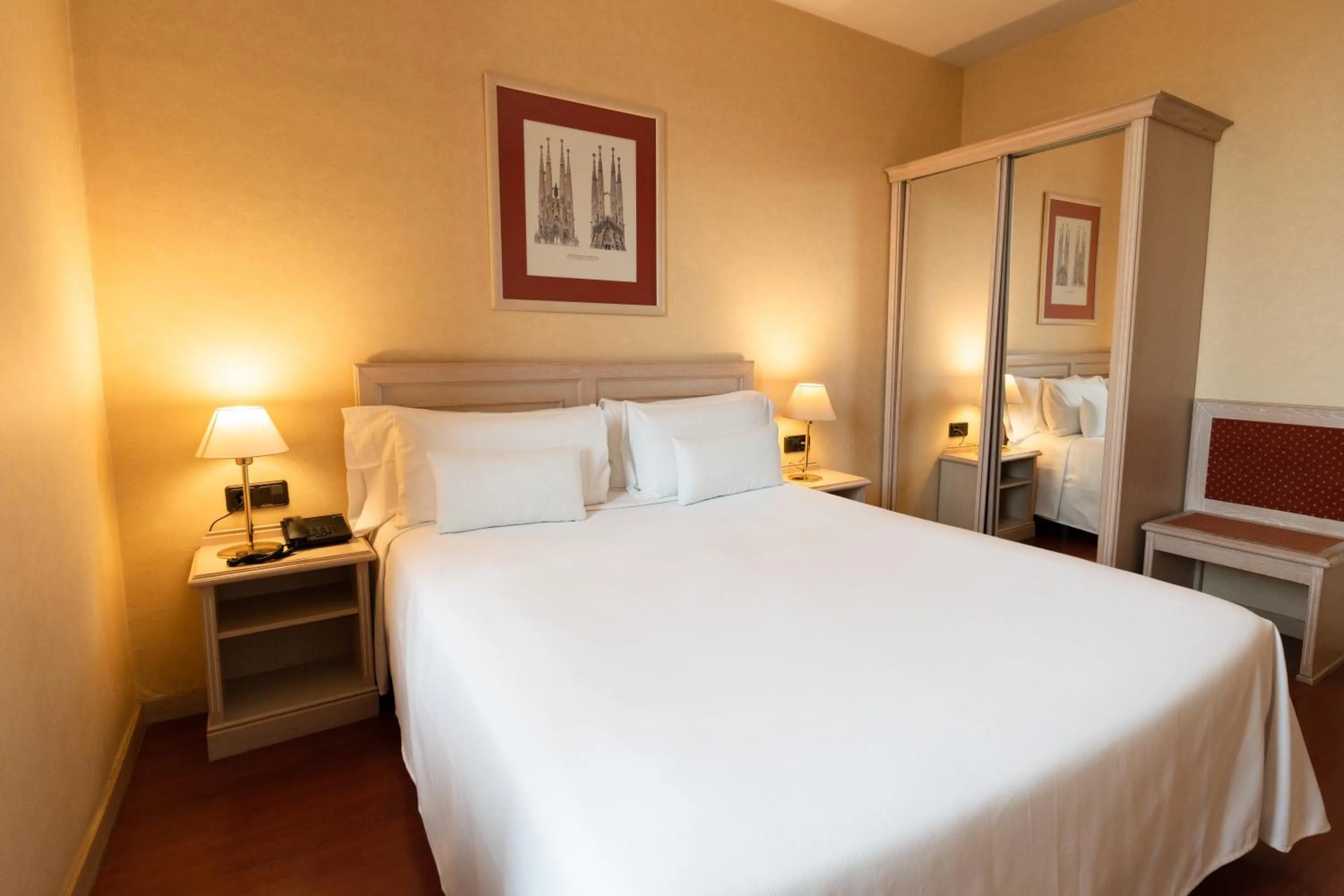 Bed in Sunotel Aston