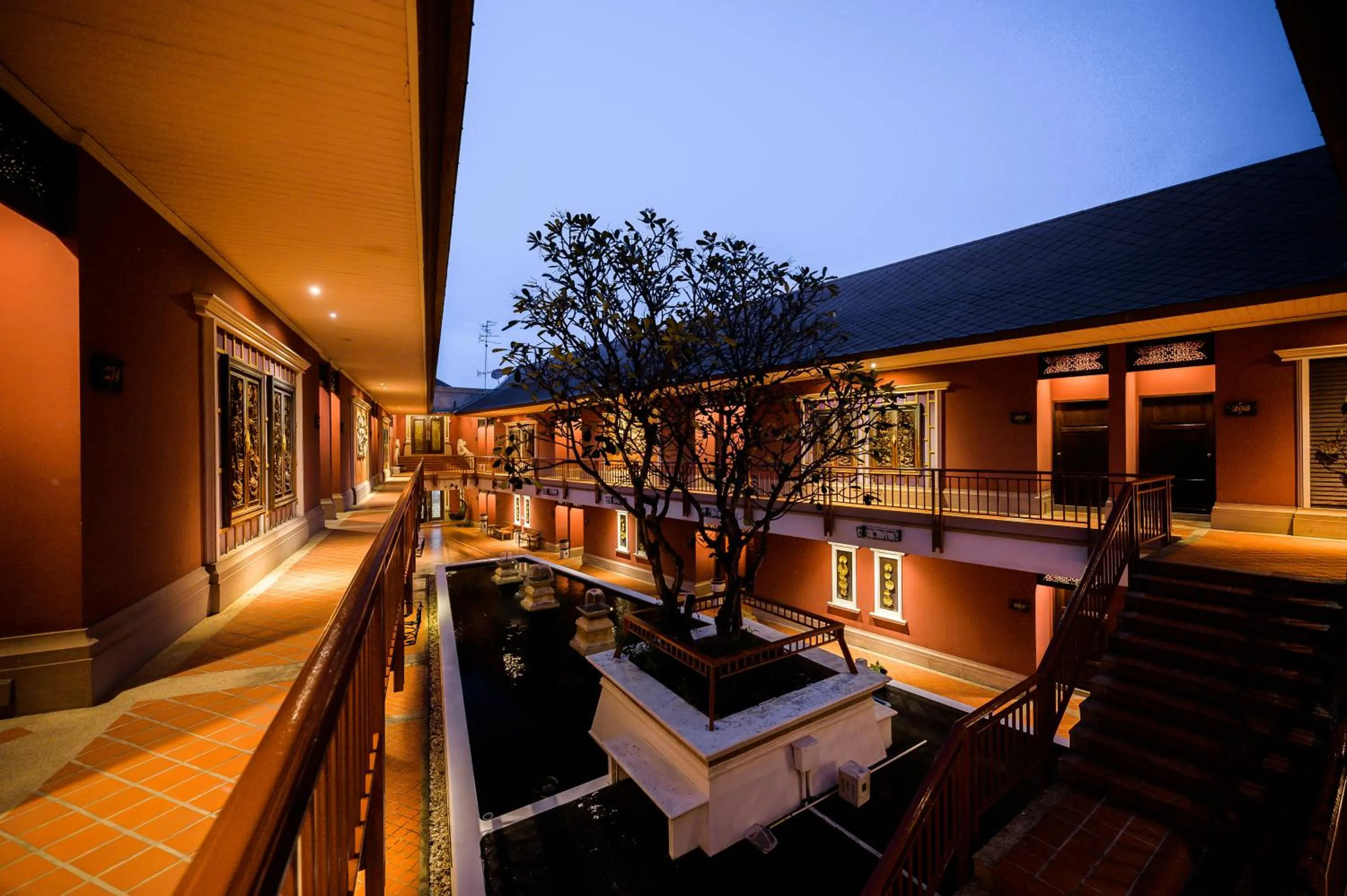 Night in Ruen Rattana Resort