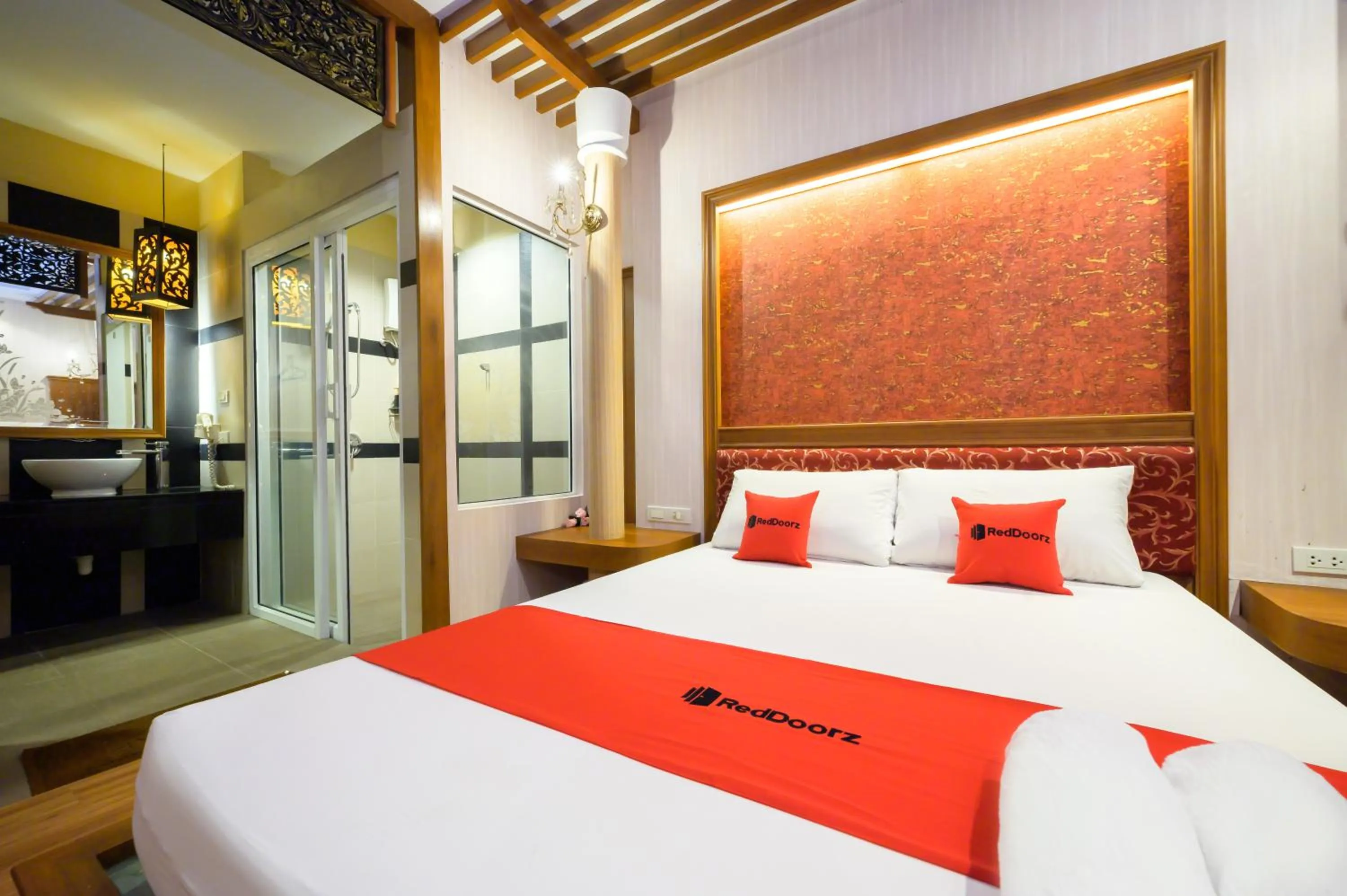 Bed in Ruen Rattana Resort