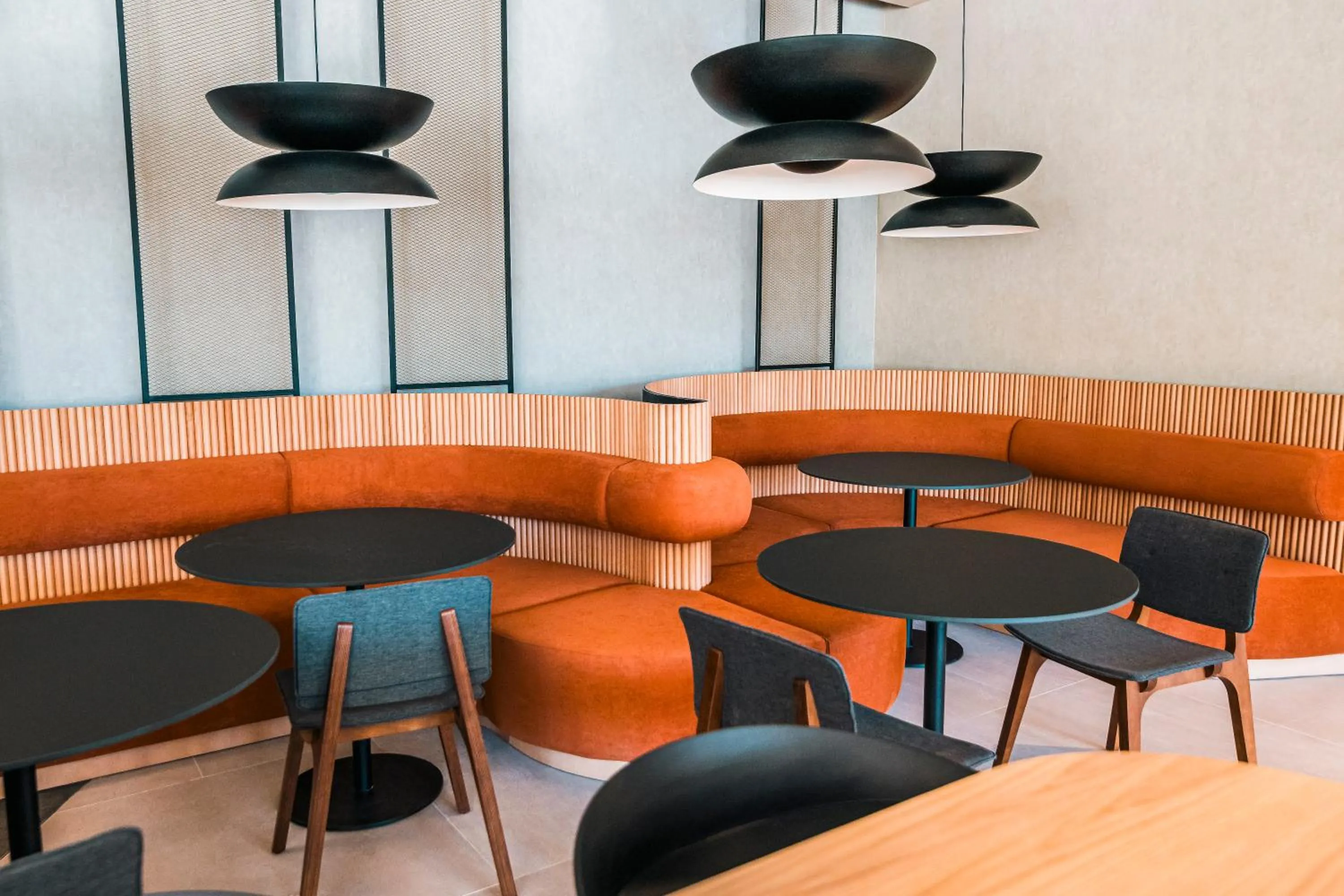 Property building in Novotel Valencia Lavant