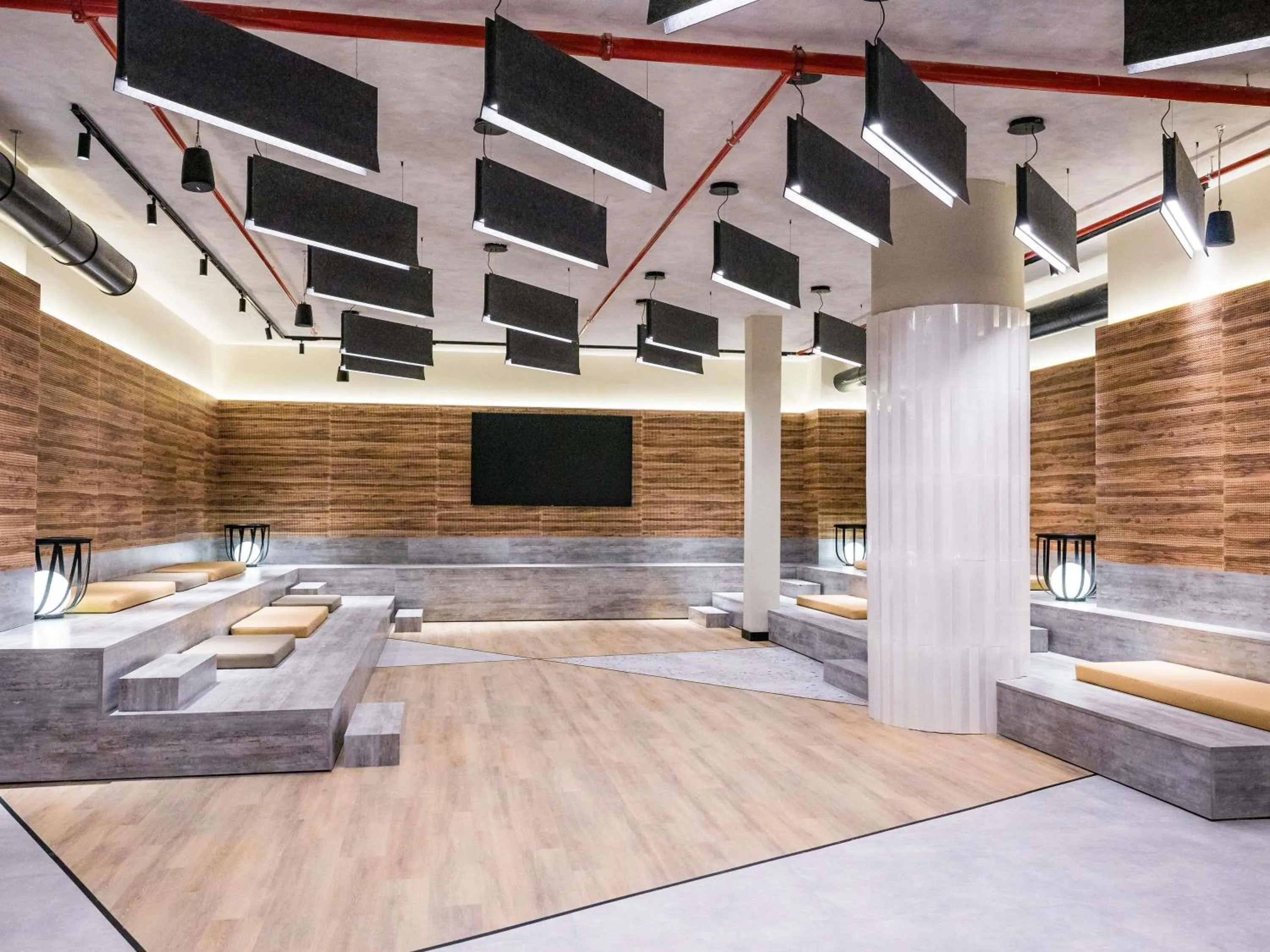 Meeting/conference room in Novotel Valencia Lavant