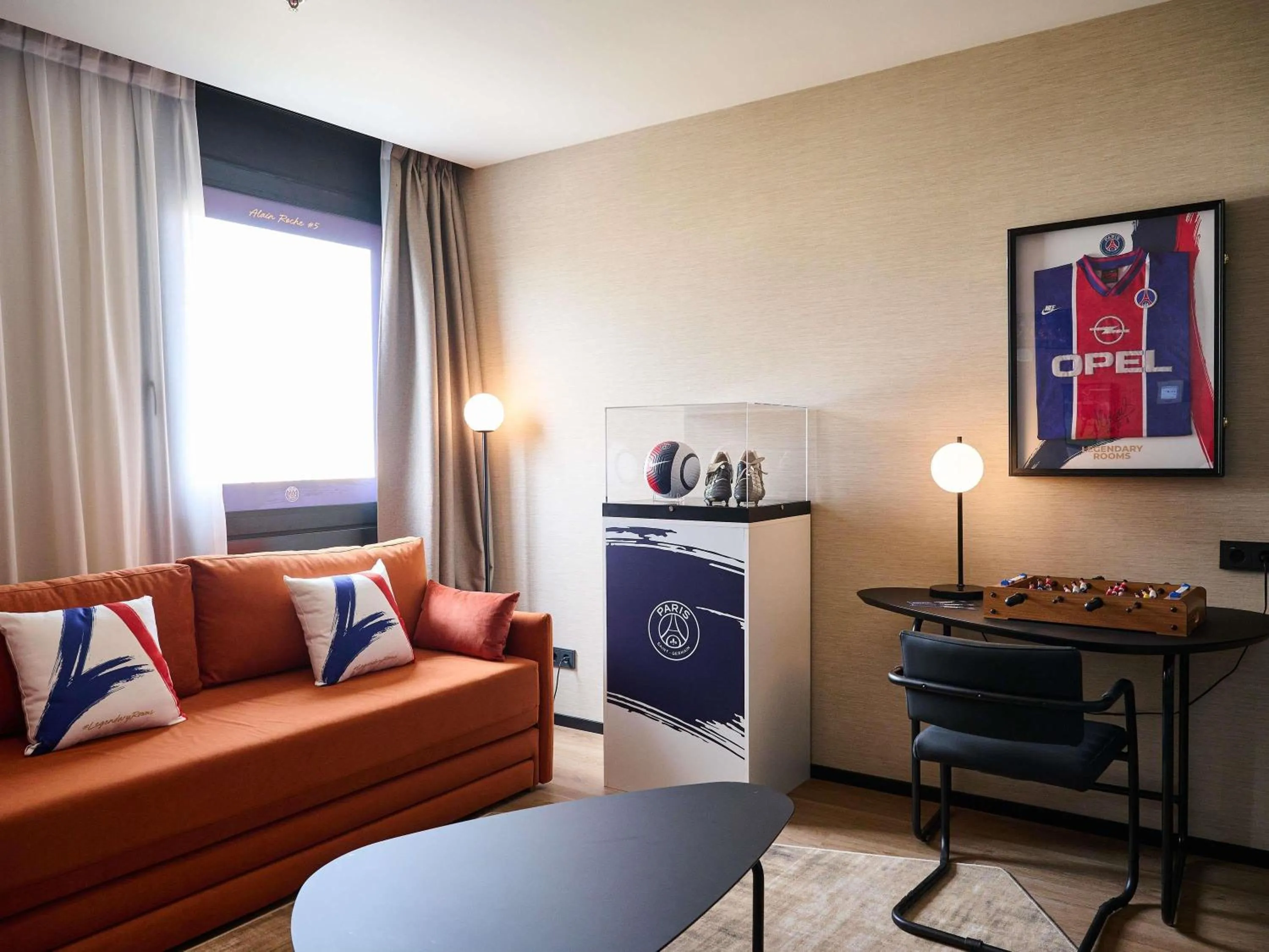 Bedroom in Novotel Valencia Lavant