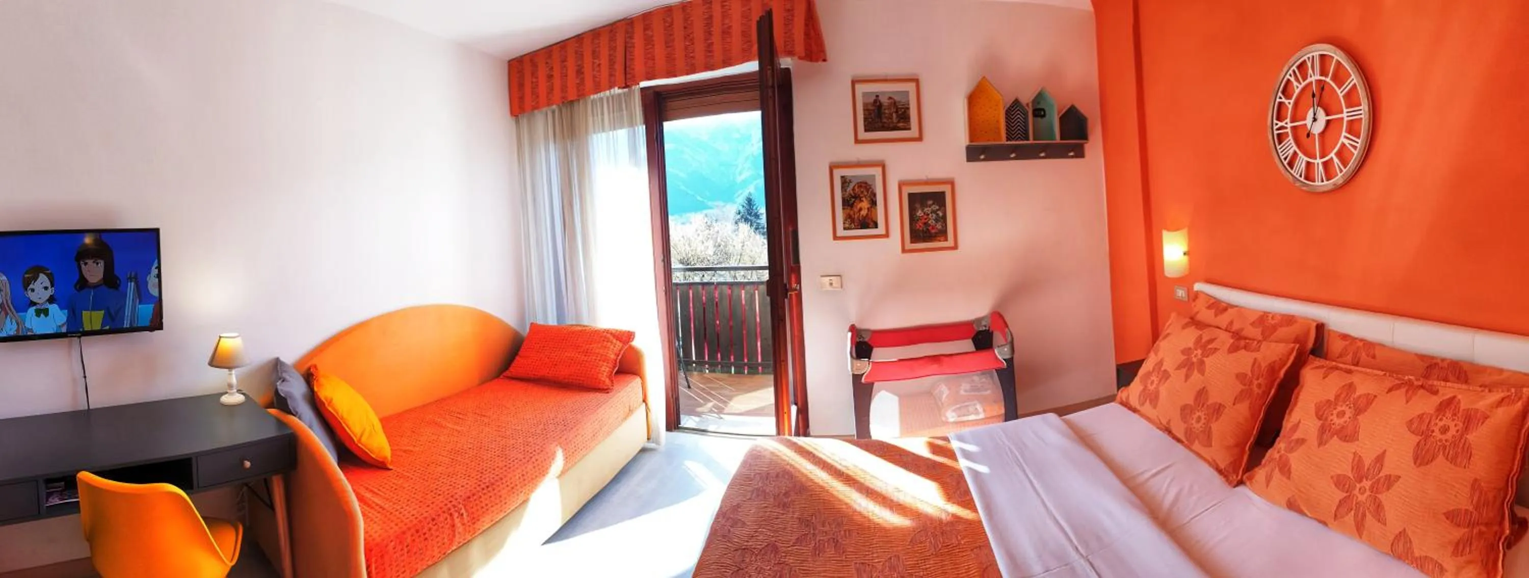 Bed in Family Hotel Primavera