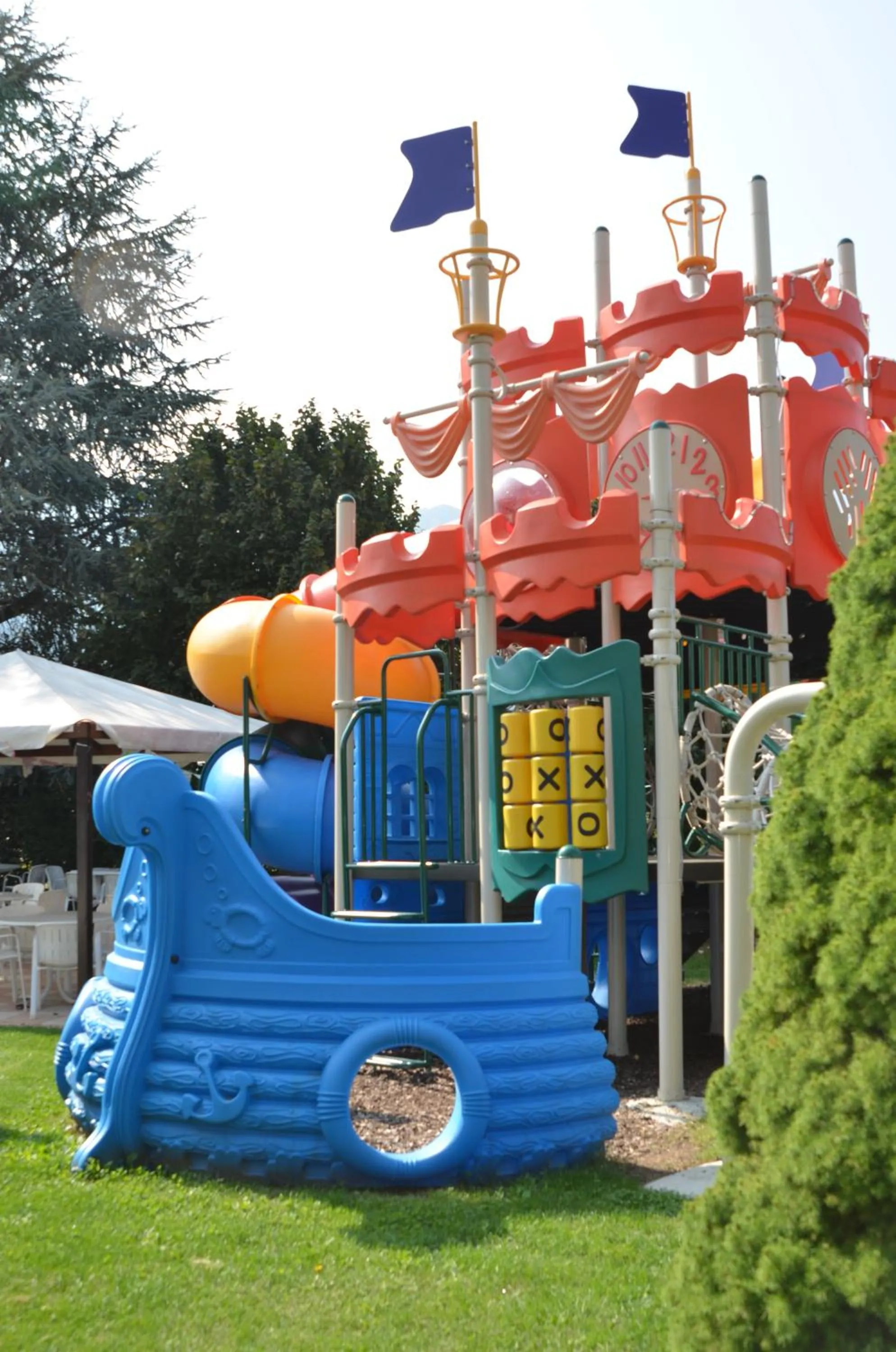 Children play ground in Family Hotel Primavera