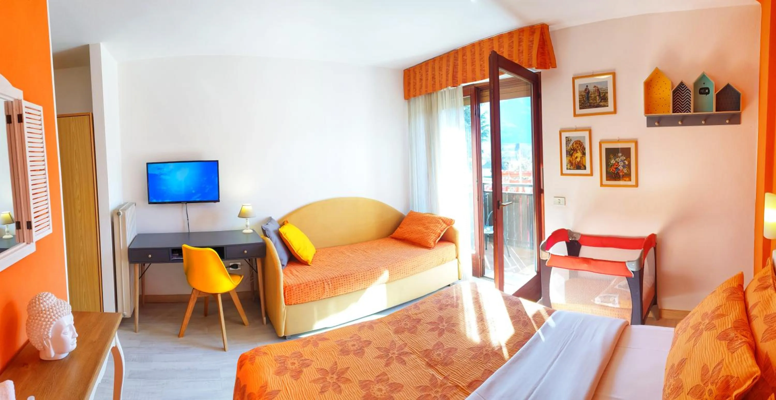 Bed in Family Hotel Primavera