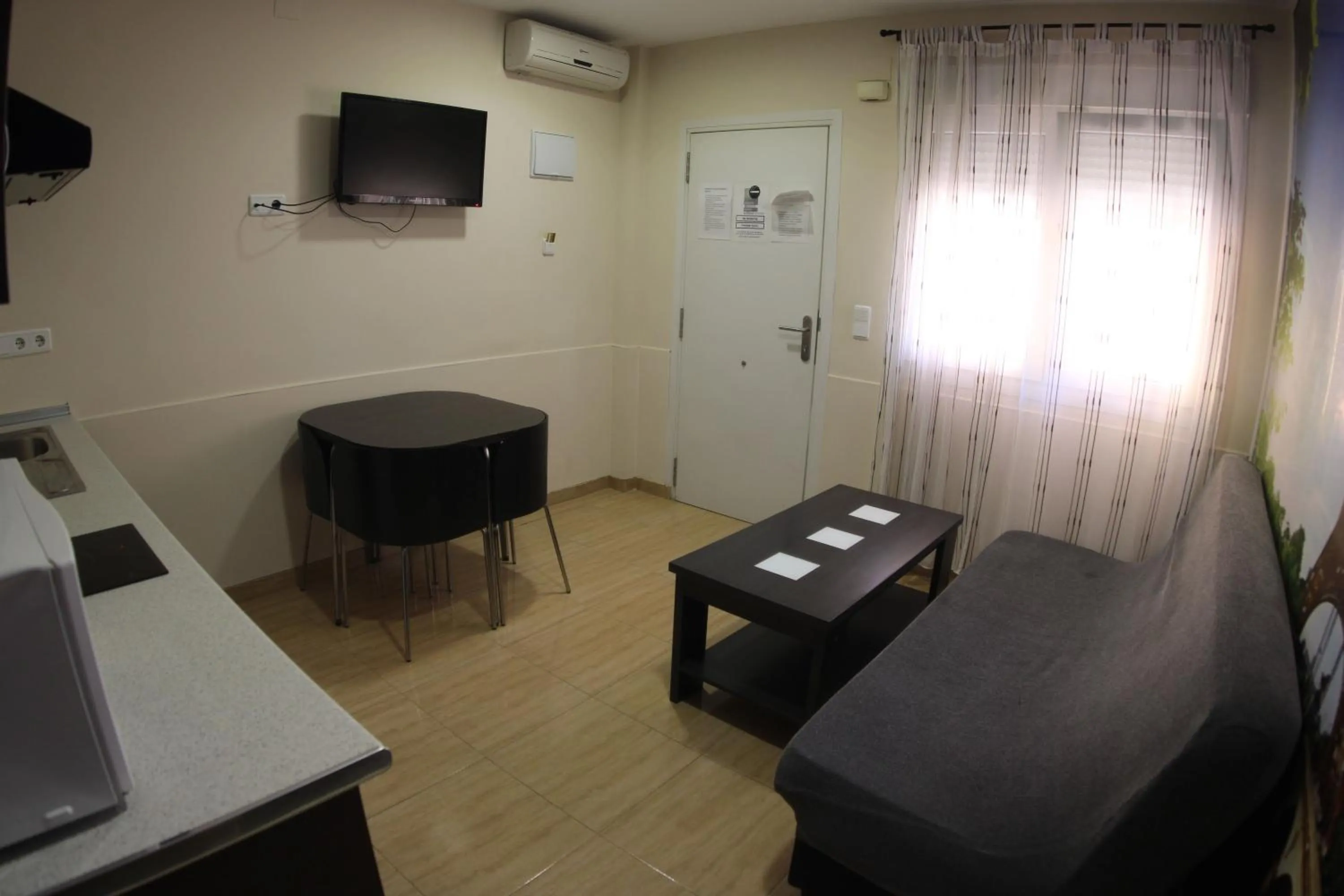 TV and multimedia, Bed in Apartamentos Marina Internacional