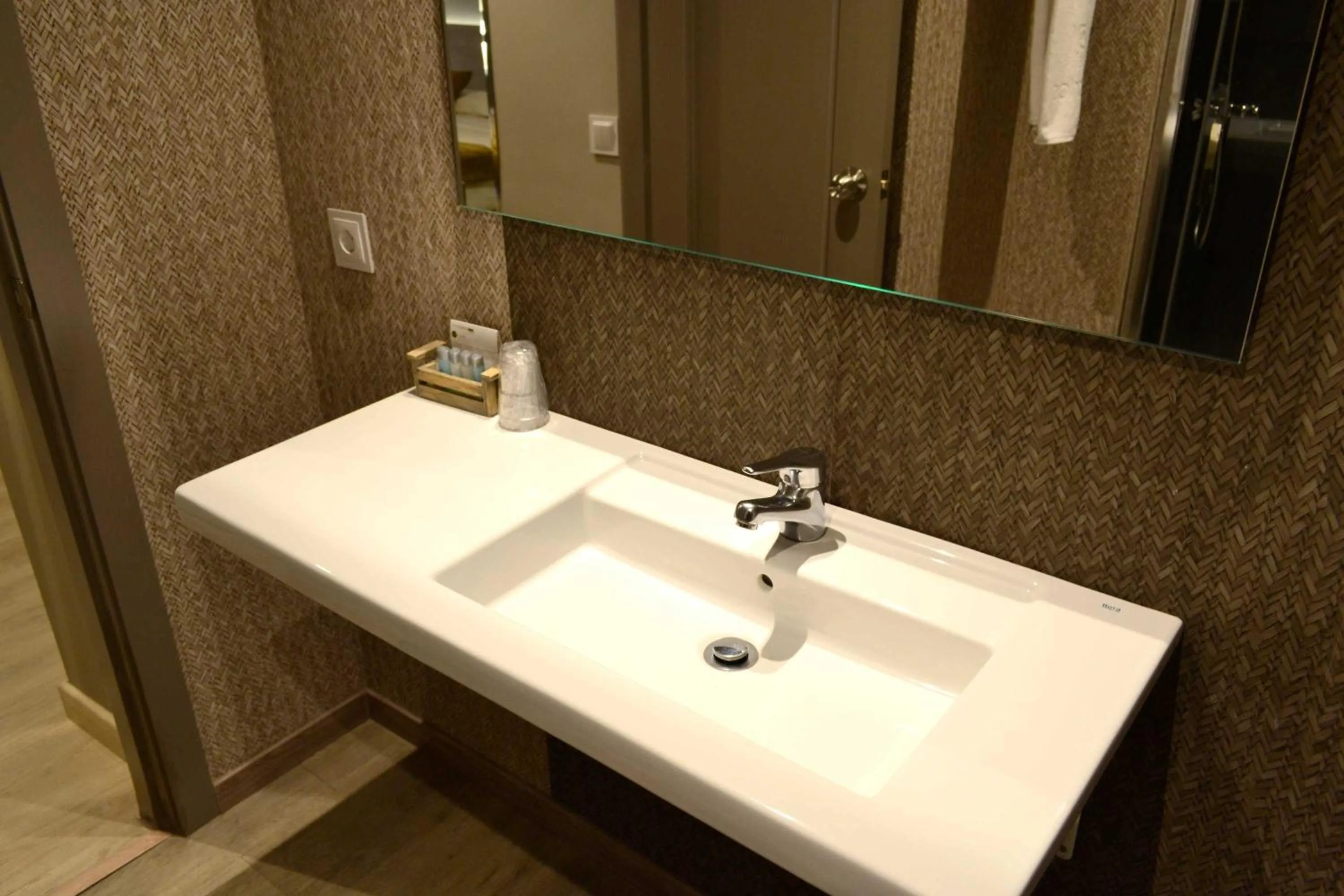 Bathroom in Hotel Alda San Carlos