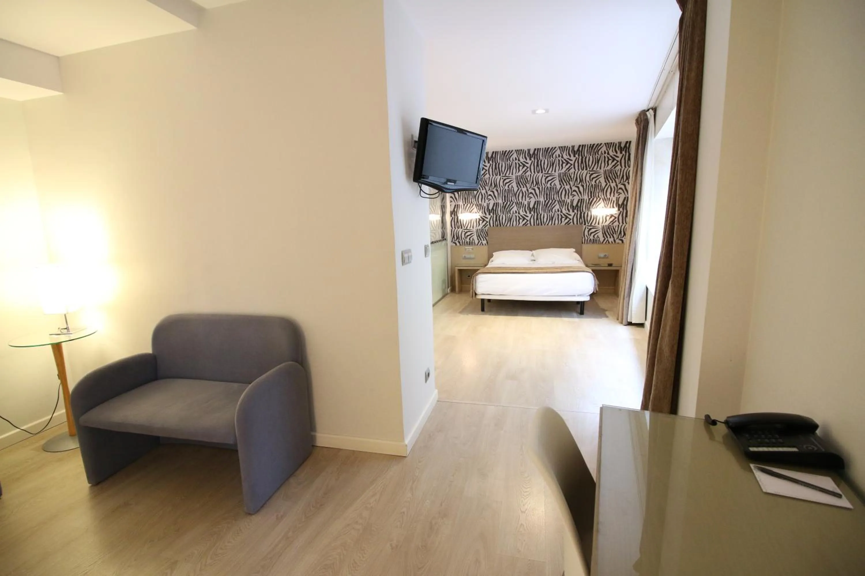 Bed in Hotel Alda San Carlos