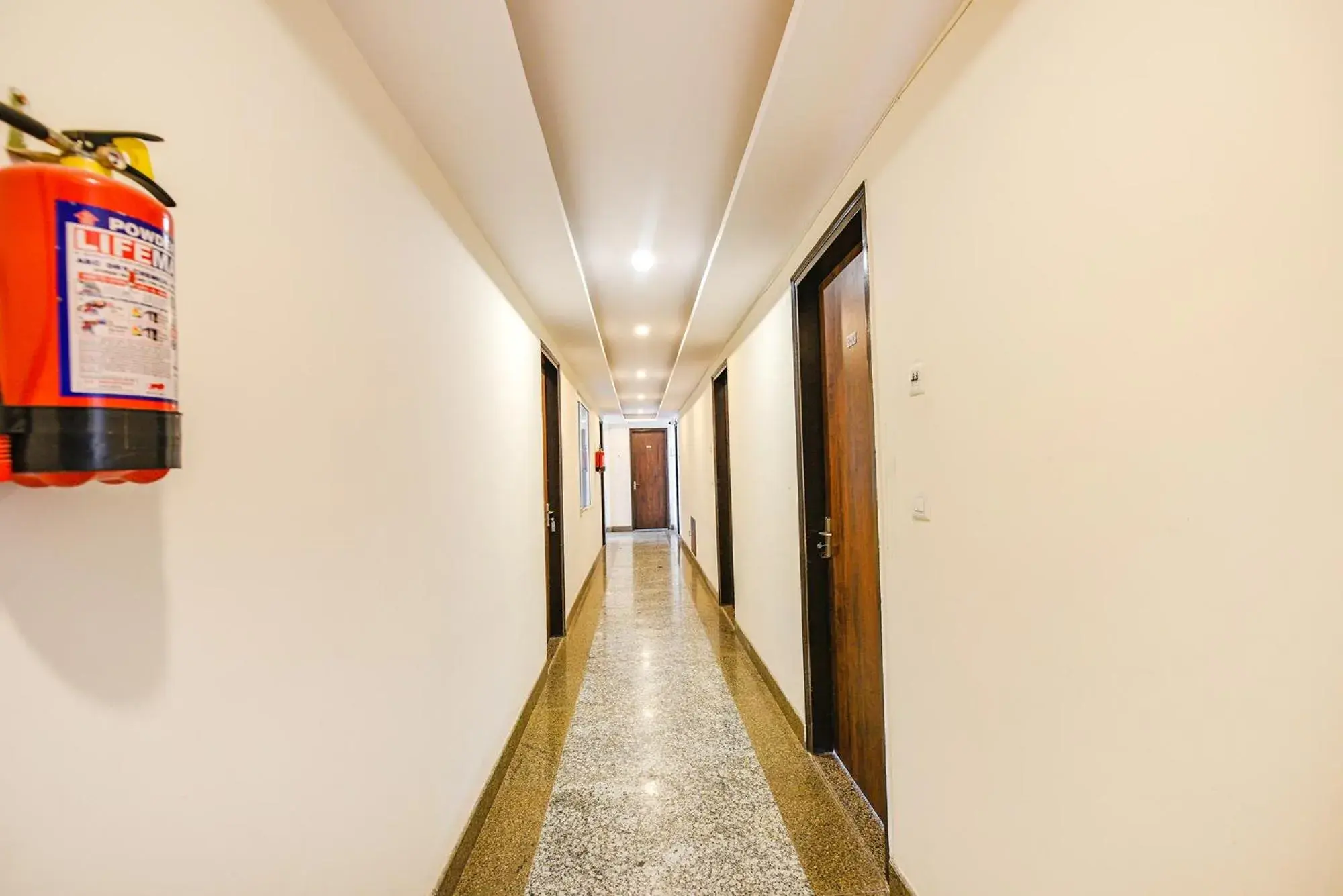 Lobby or reception in FabHotel Jaswinder Bhawan Lobby or reception in FabHotel Jaswinder Bhawan