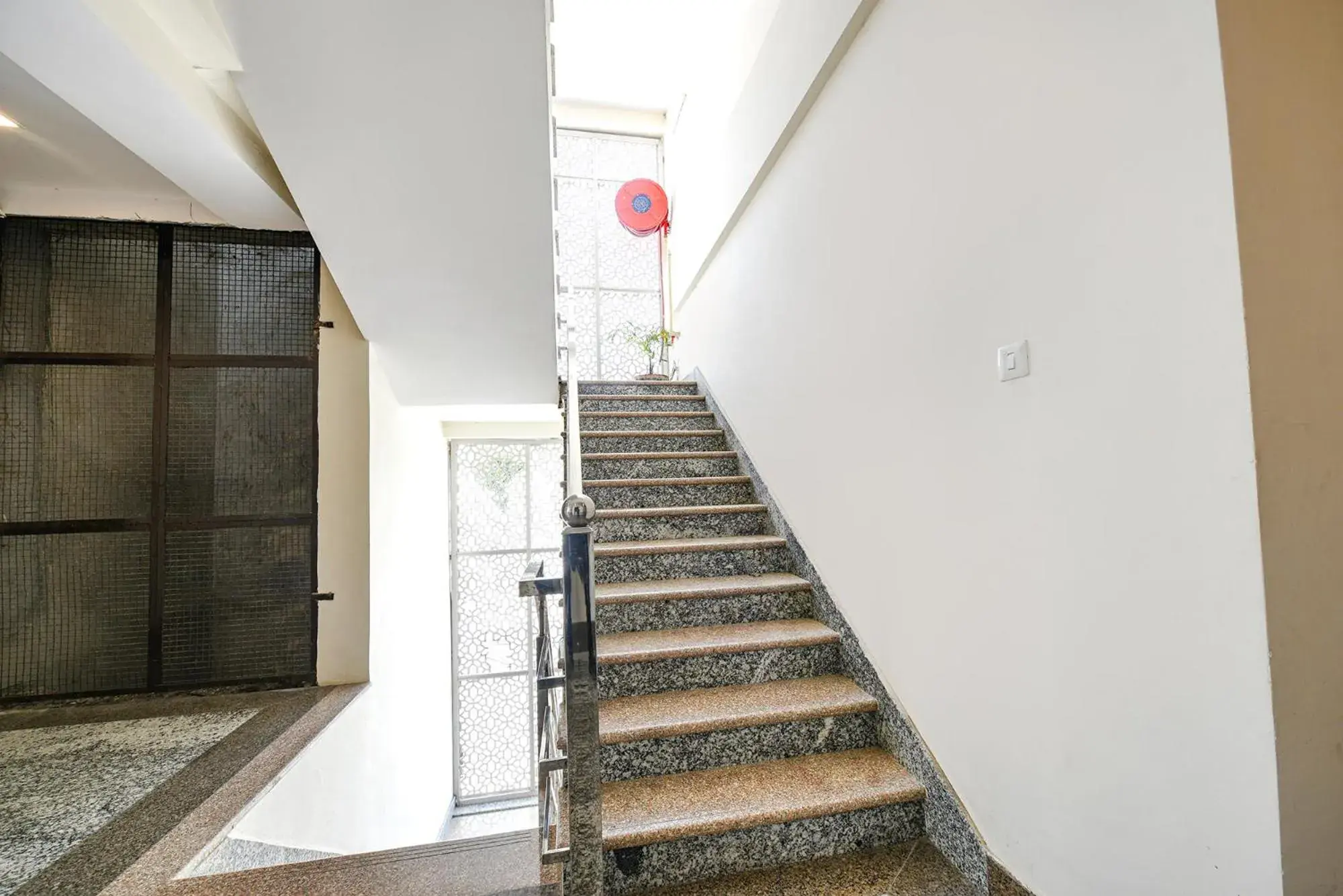 Lobby or reception in FabHotel Jaswinder Bhawan Lobby or reception in FabHotel Jaswinder Bhawan