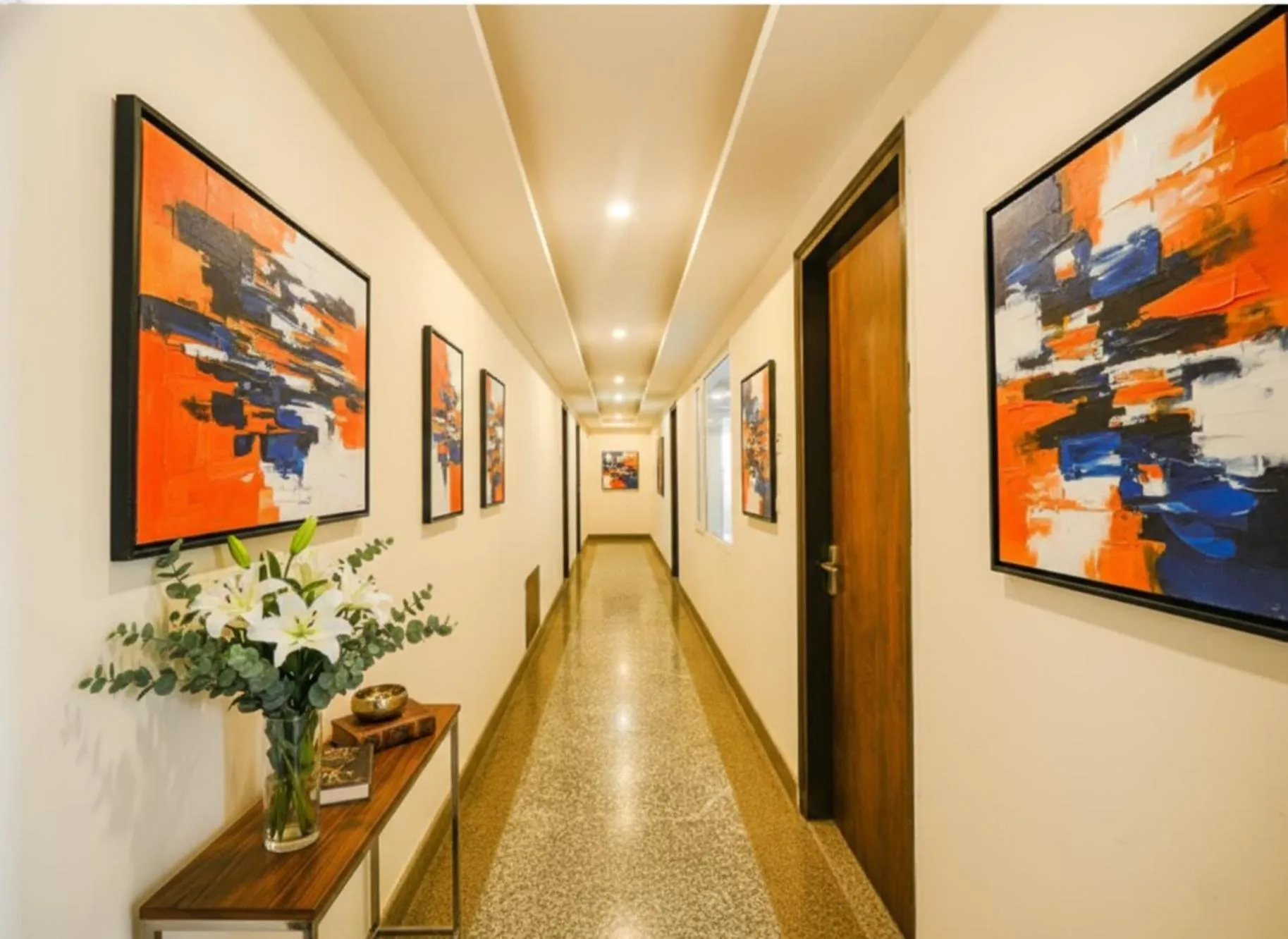 Lobby or reception in FabHotel Jaswinder Bhawan