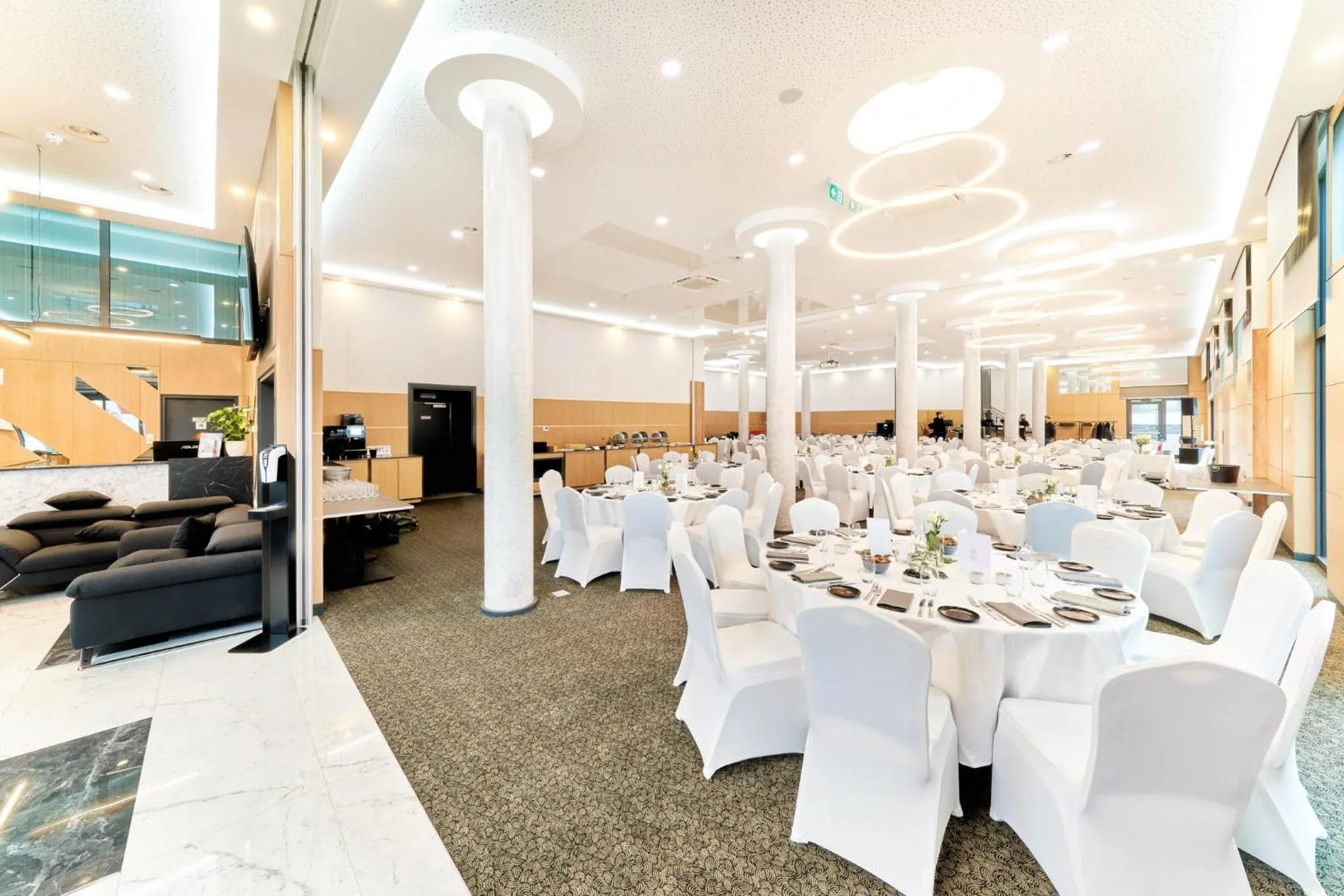Banquet/Function facilities in WENS Hotel