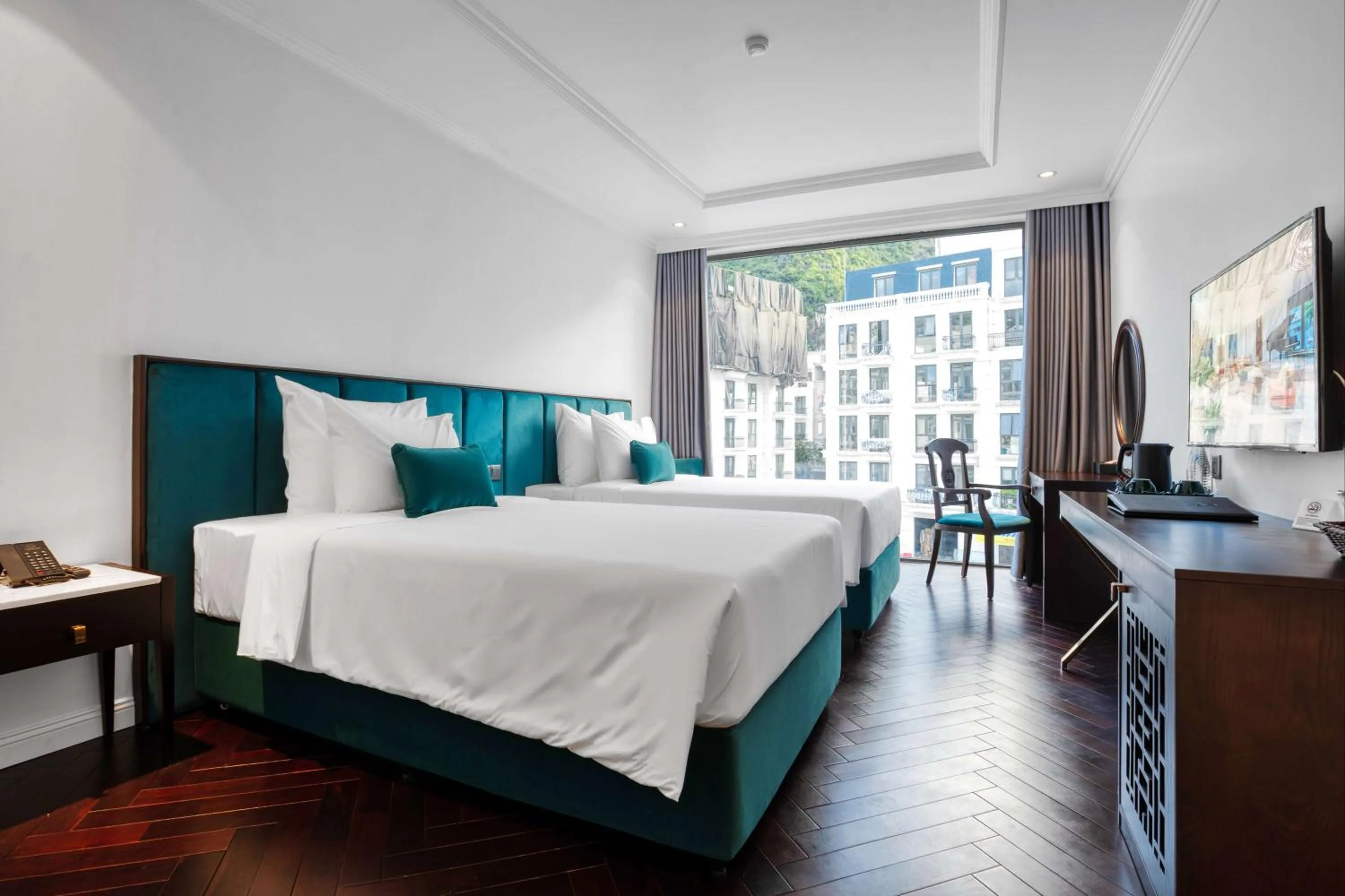 Bedroom, Bed in The Almin Hotel