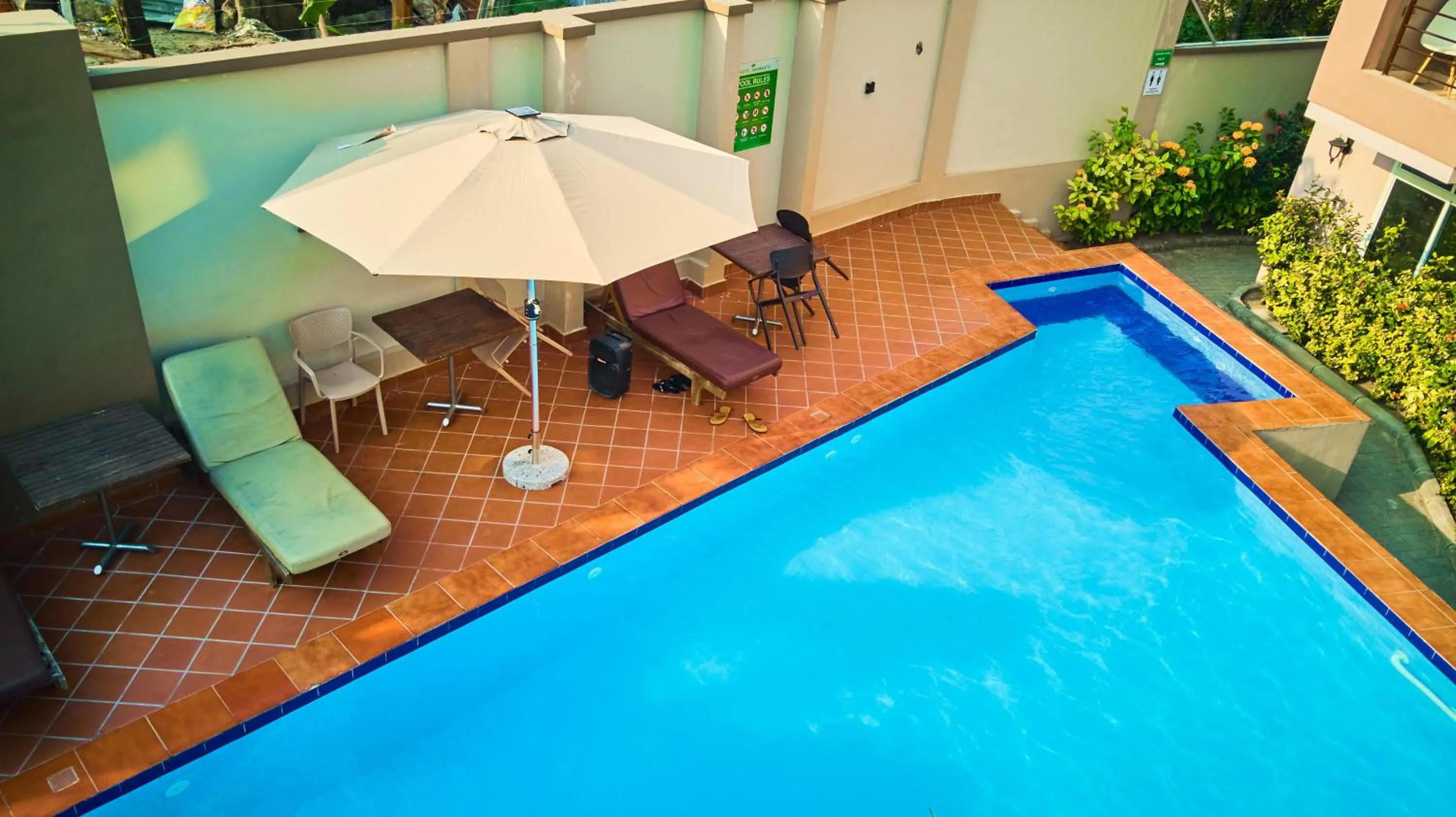 Swimming pool in Hotel Amaranth
