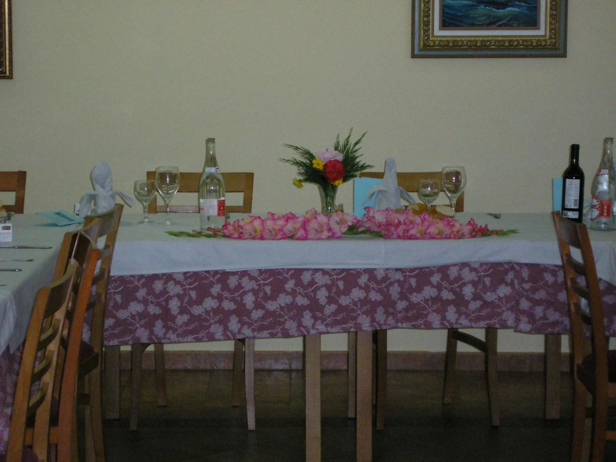 Restaurant/places to eat in Hotel San Juan