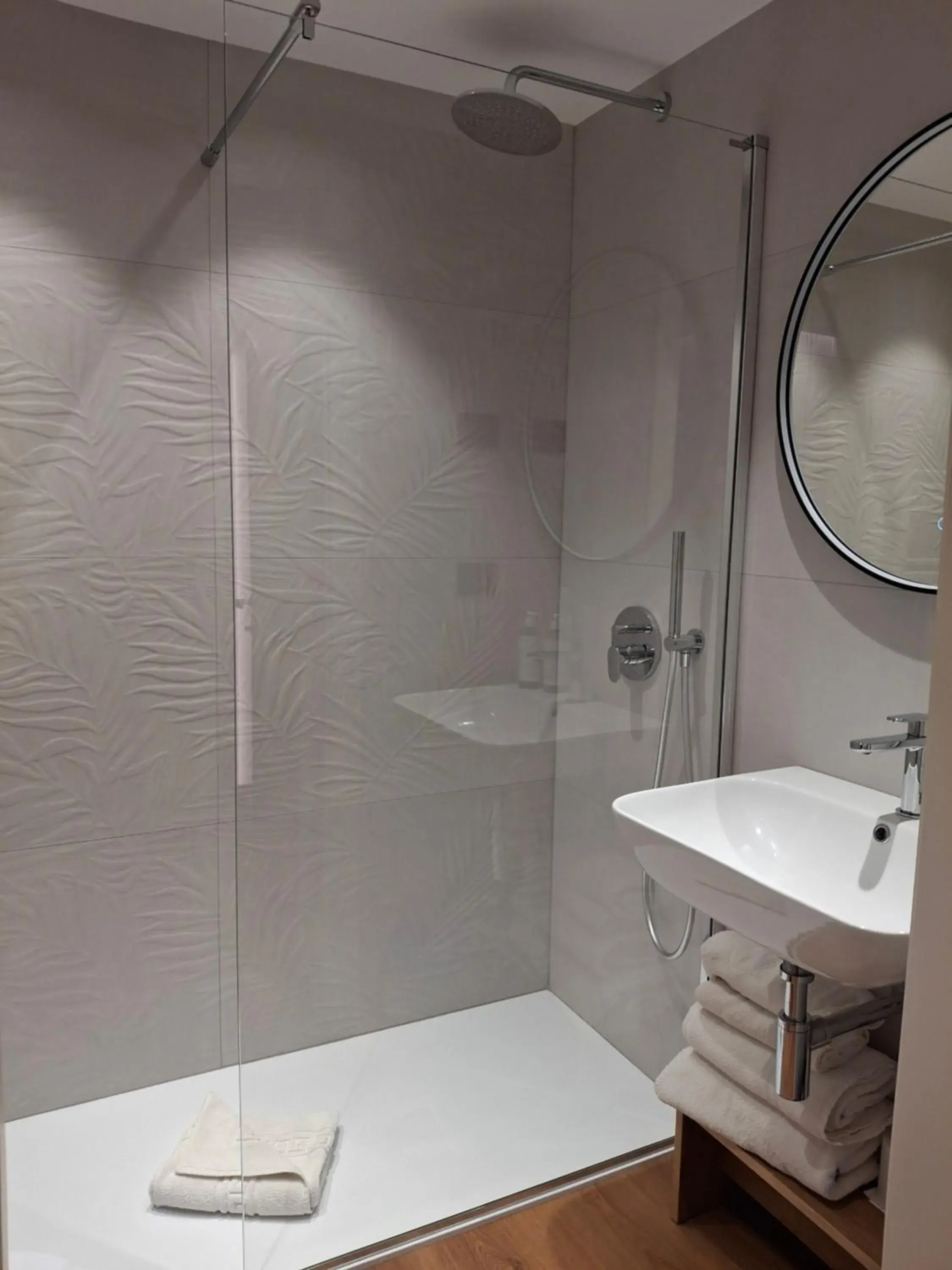 Double or Twin Room - single occupancy in Hotel Dolomiti Saone Double or Twin Room - single occupancy in Hotel Dolomiti Saone