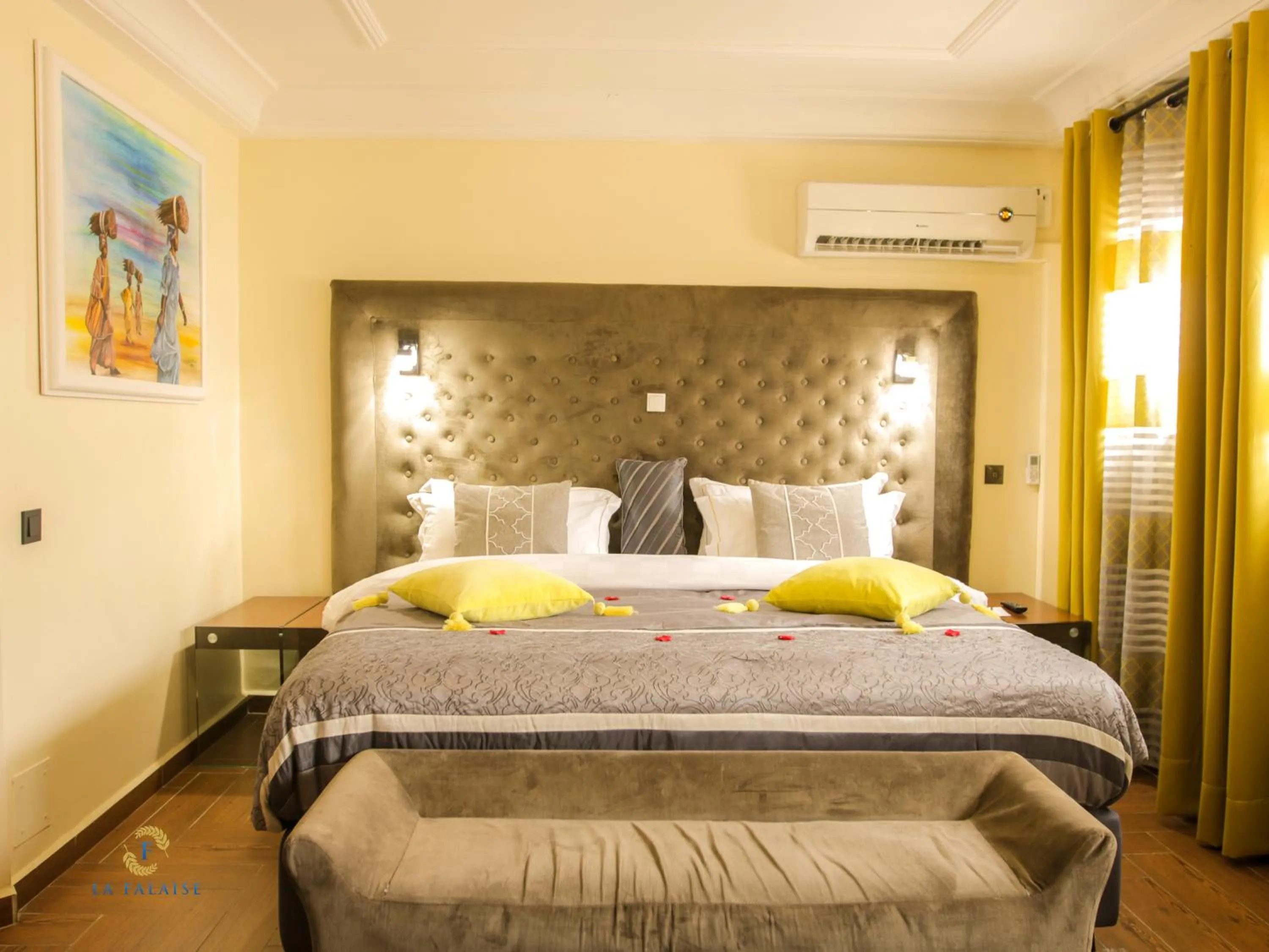 Bed in Hotel Résidence La Falaise