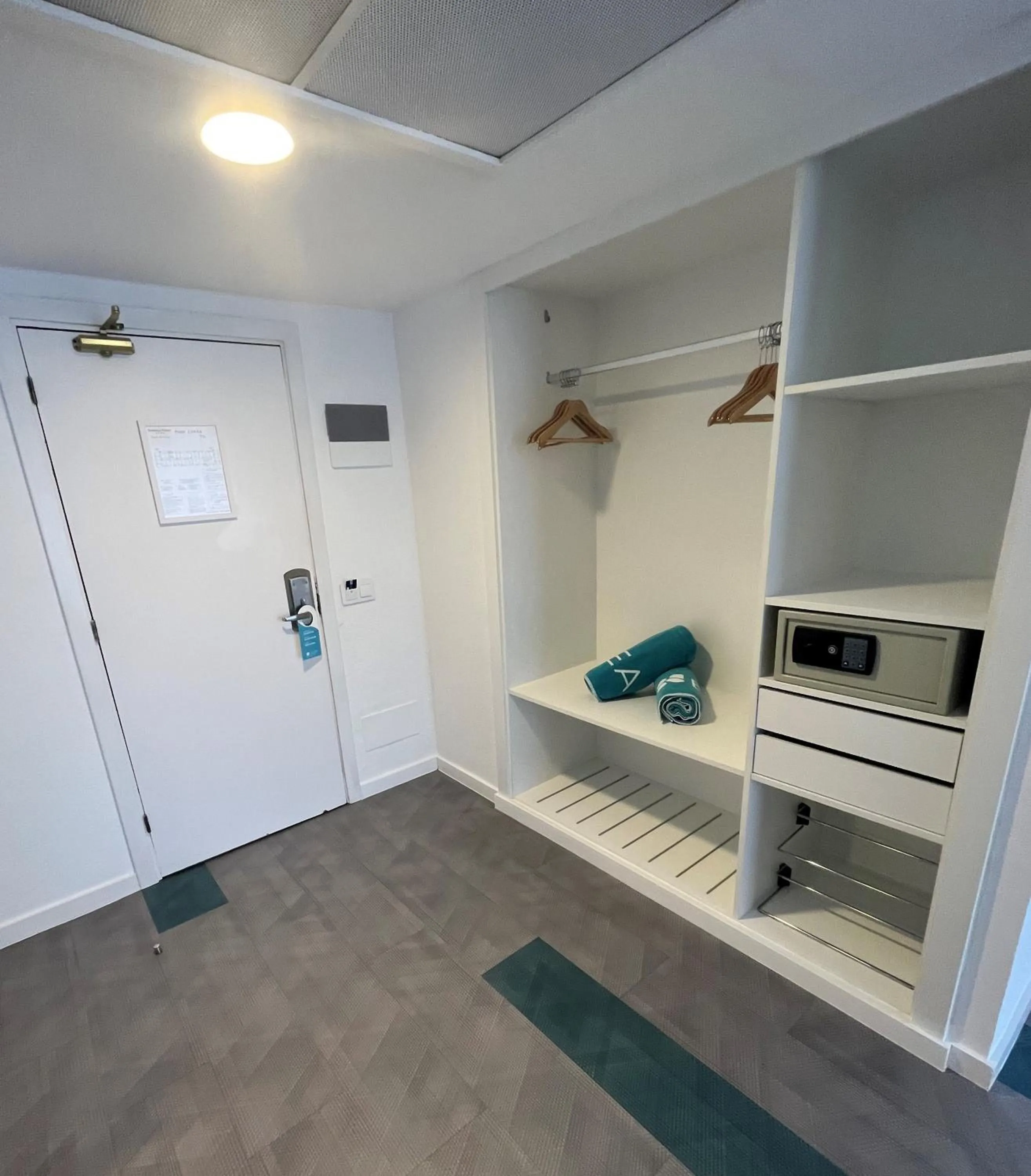 safe in Complejo BLUESEA Puerto Resort compuesto por Hotel Canarife y Bonanza Palace