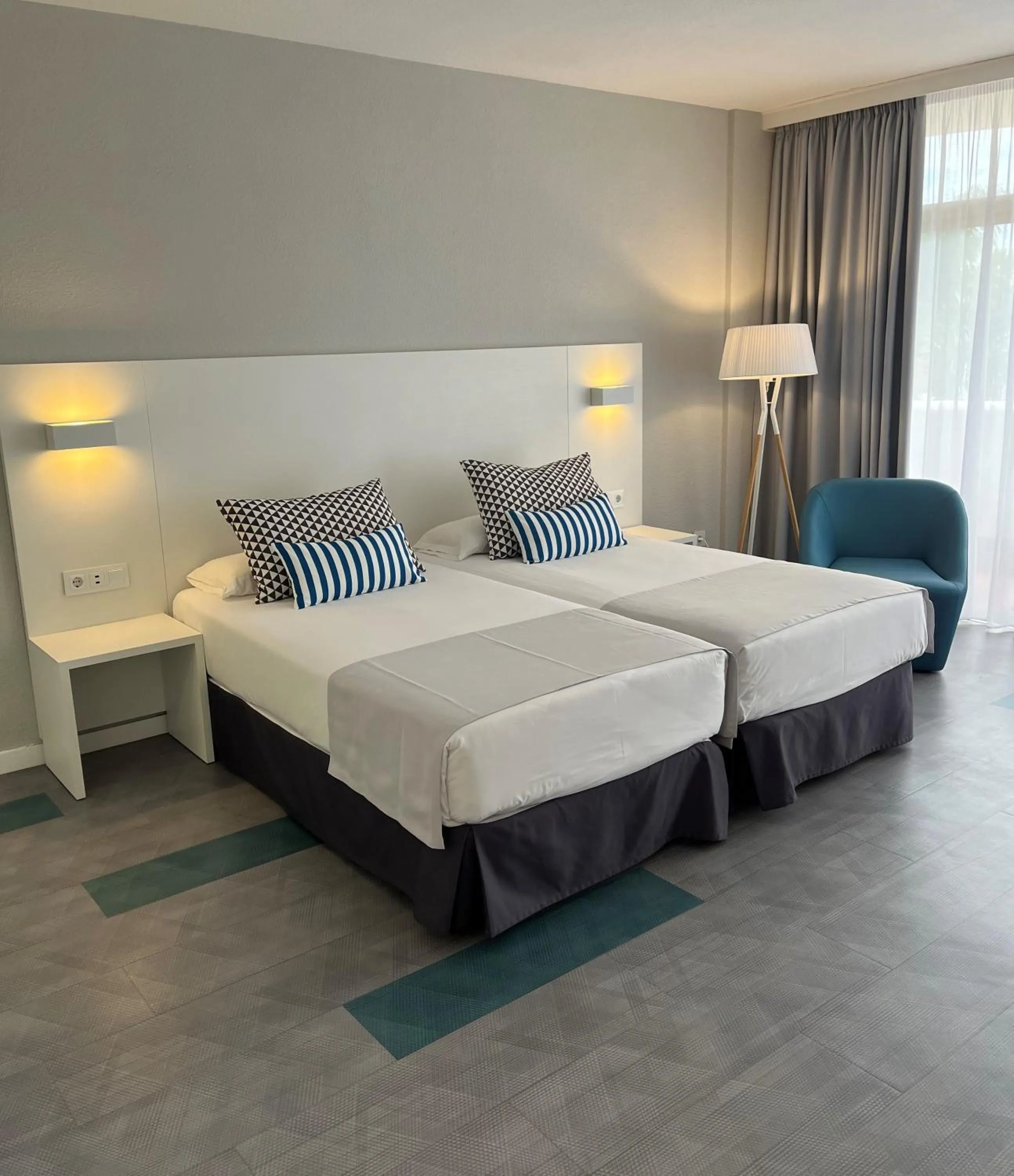 Bed in Complejo BLUESEA Puerto Resort compuesto por Hotel Canarife y Bonanza Palace