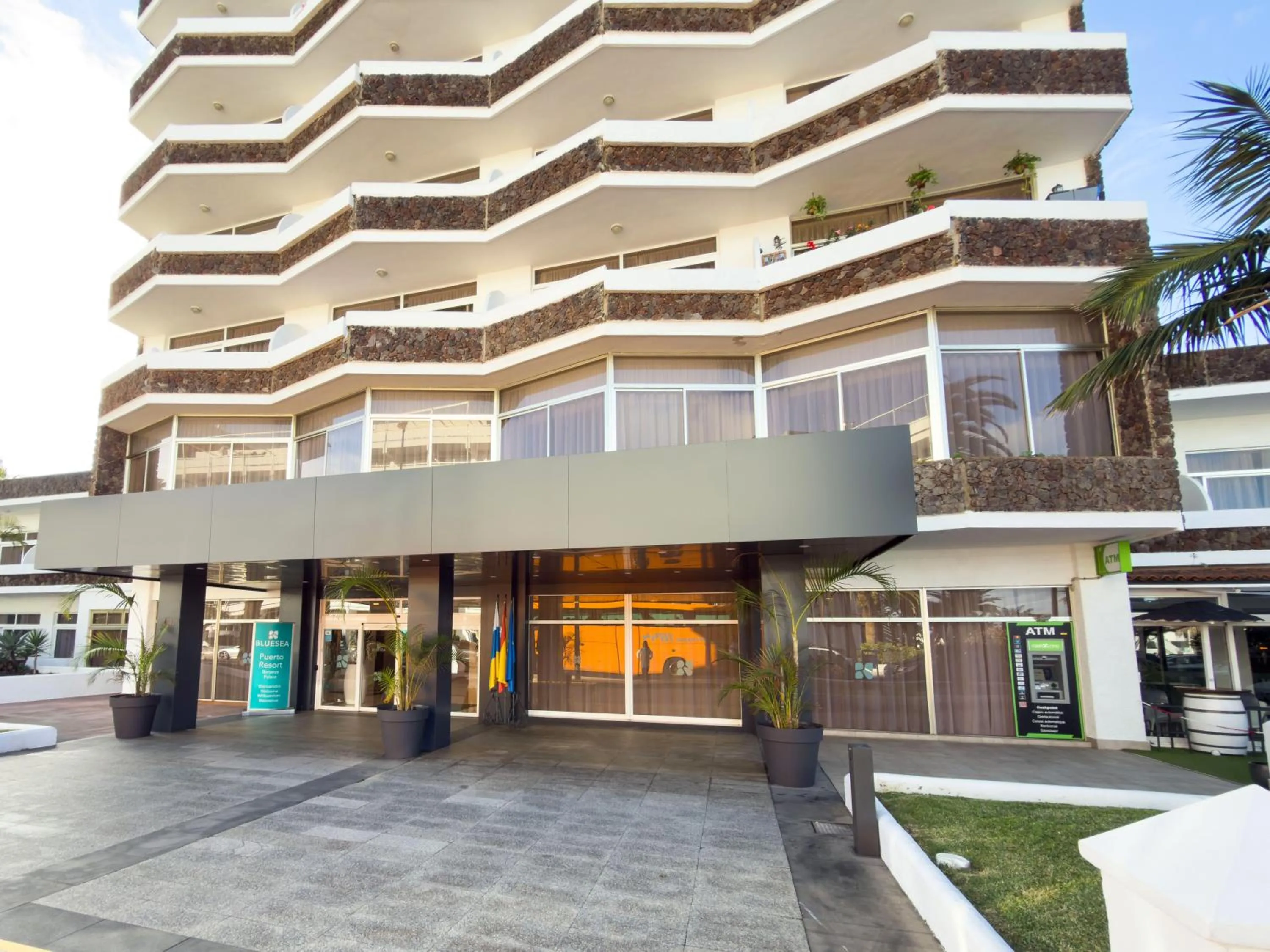 Property building in Complejo BLUESEA Puerto Resort compuesto por Hotel Canarife y Bonanza Palace