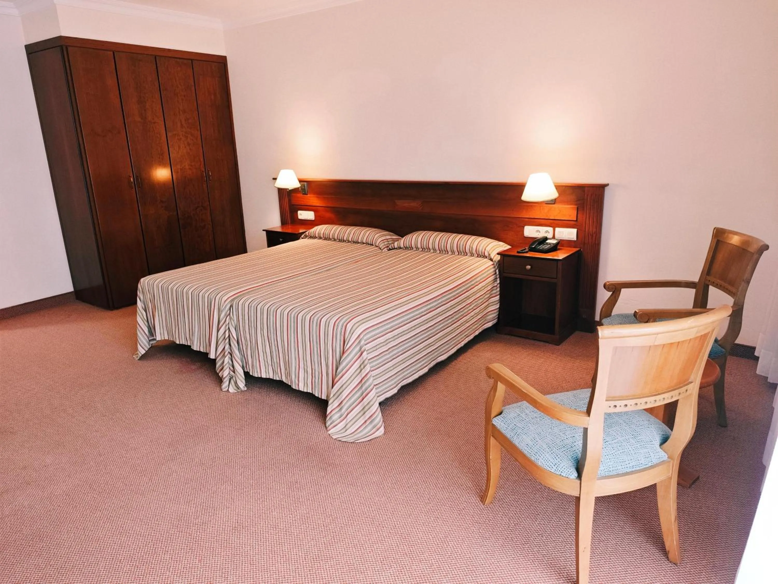 Bedroom, Bed in Complejo BLUESEA Puerto Resort compuesto por Hotel Canarife y Bonanza Palace