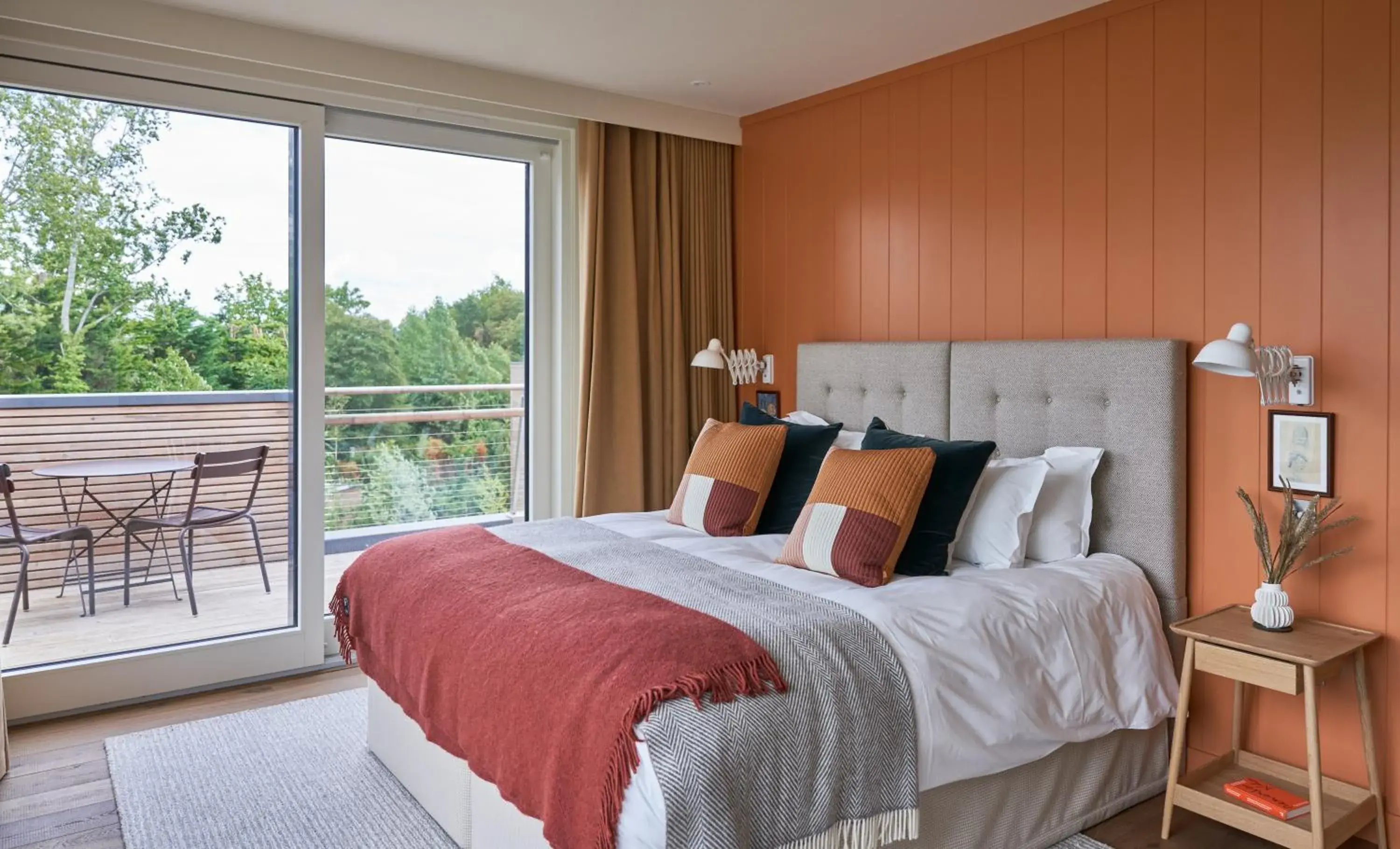King Room with Garden View in The Lakes By YOO King Room with Garden View in The Lakes By YOO