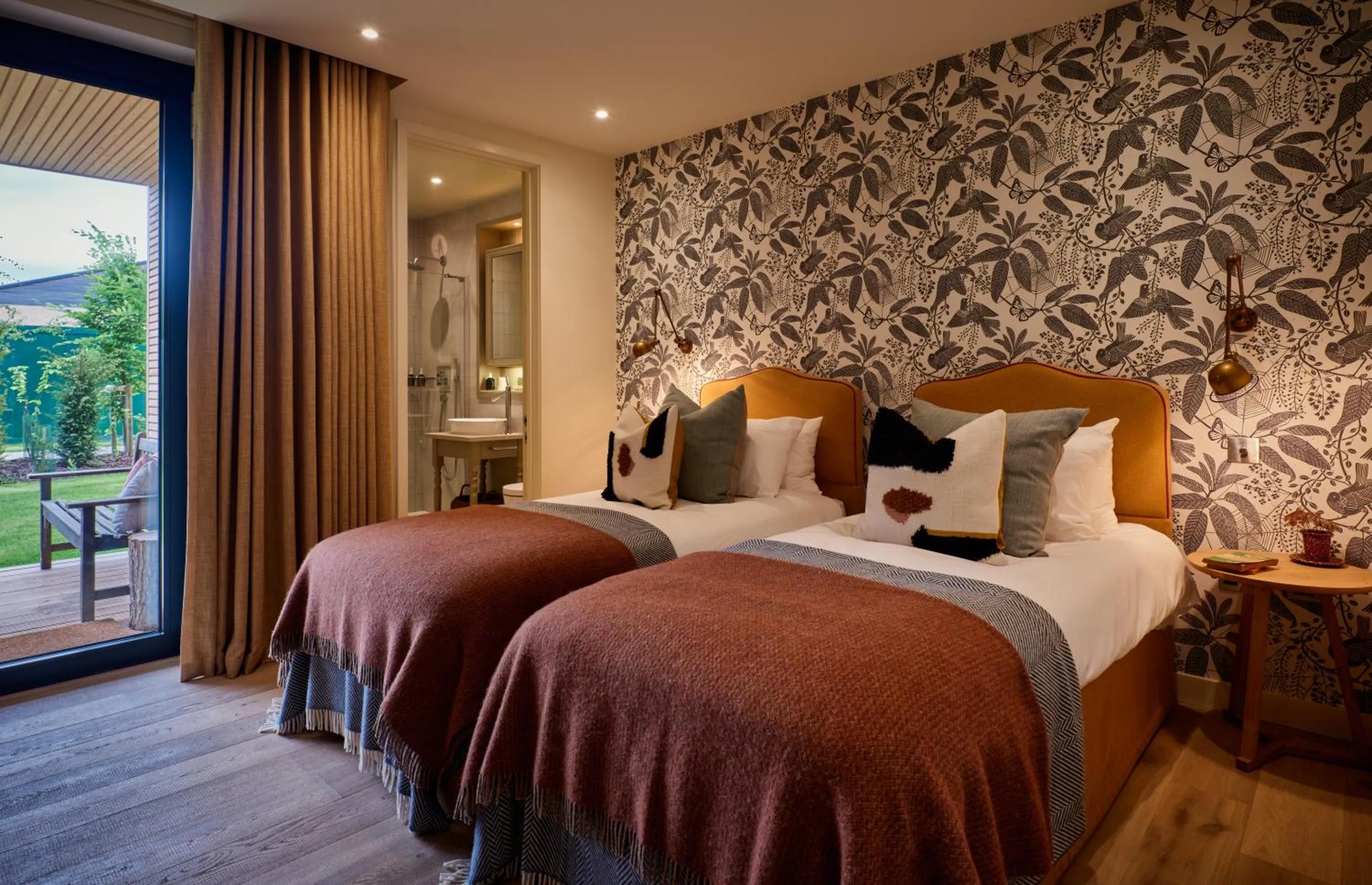 Bathroom, Bed in The Lakes By YOO