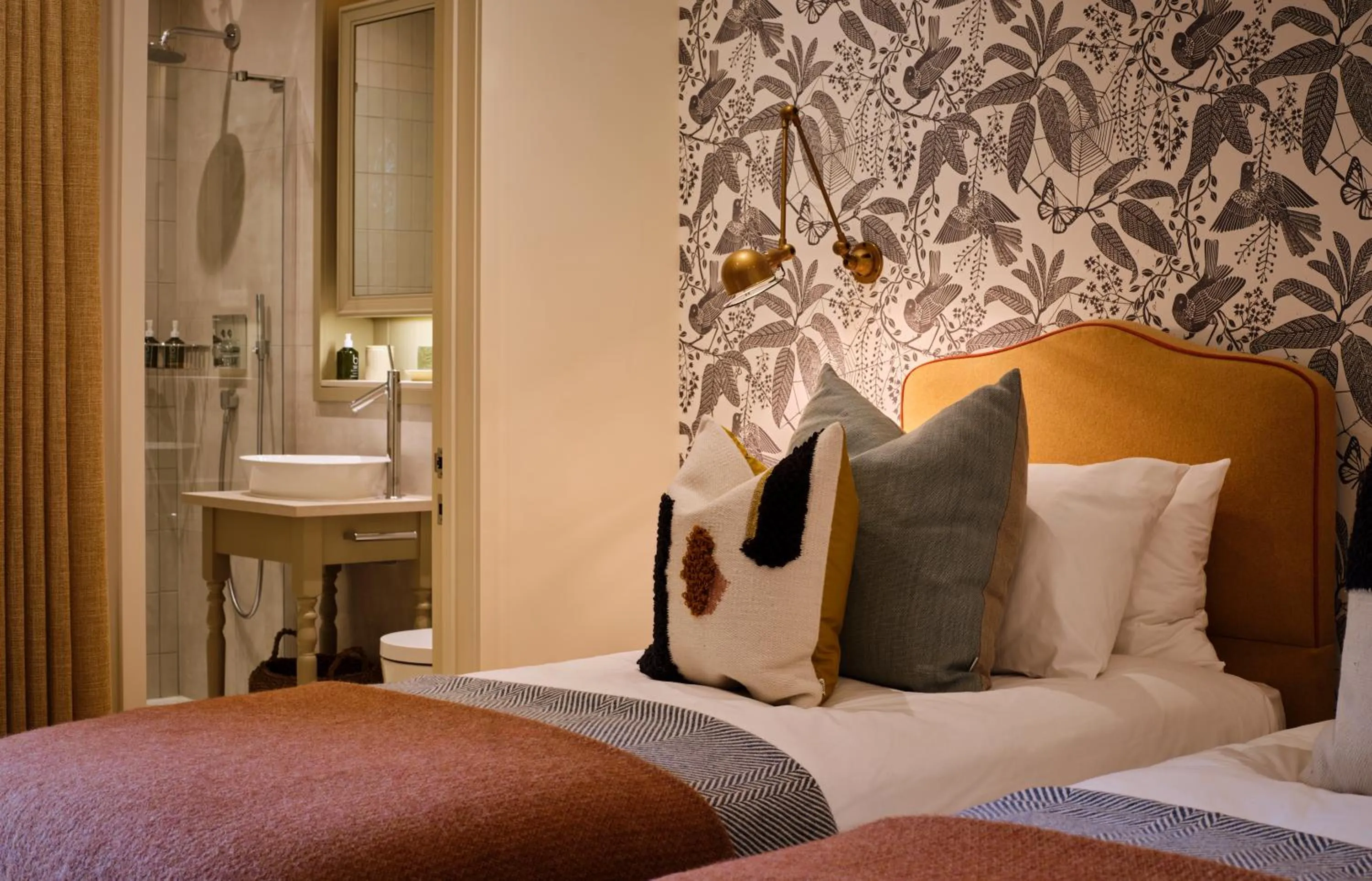 Bed in The Lakes By YOO